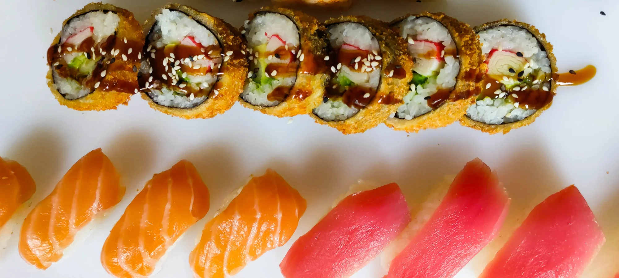 Sushi z restaurace VieThai na Stodolní: 50 nebo 108 rolek se zeleninou i rybami