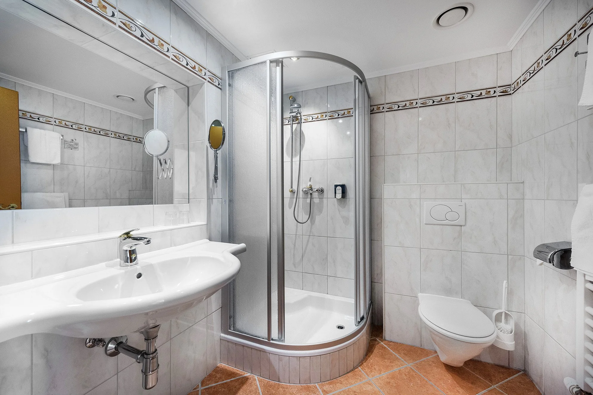 4* dovolená v Gasteinu: jídlo, až 2 děti zdarma a neomezený wellness