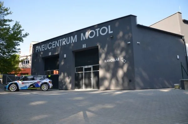 Kompletní servis klimatizace ve vašem voze včetně chladiva typu R134A