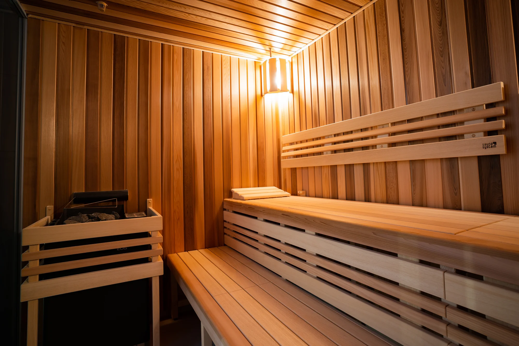 Relaxace v Karlových Varech: hotel přímo u kolonády, nové wellness centrum, procedury a polopenze