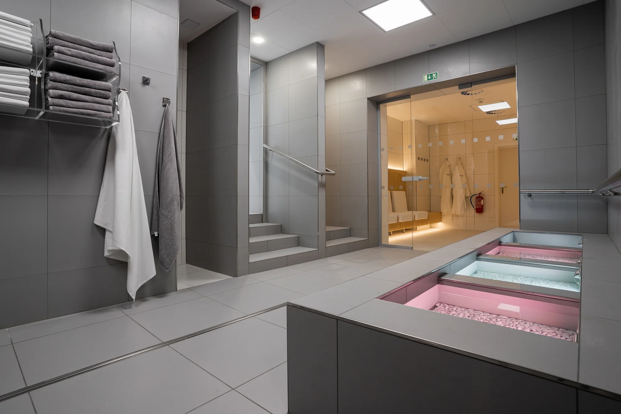 Relaxace v Karlových Varech: hotel přímo u kolonády, nové wellness centrum, procedury a polopenze