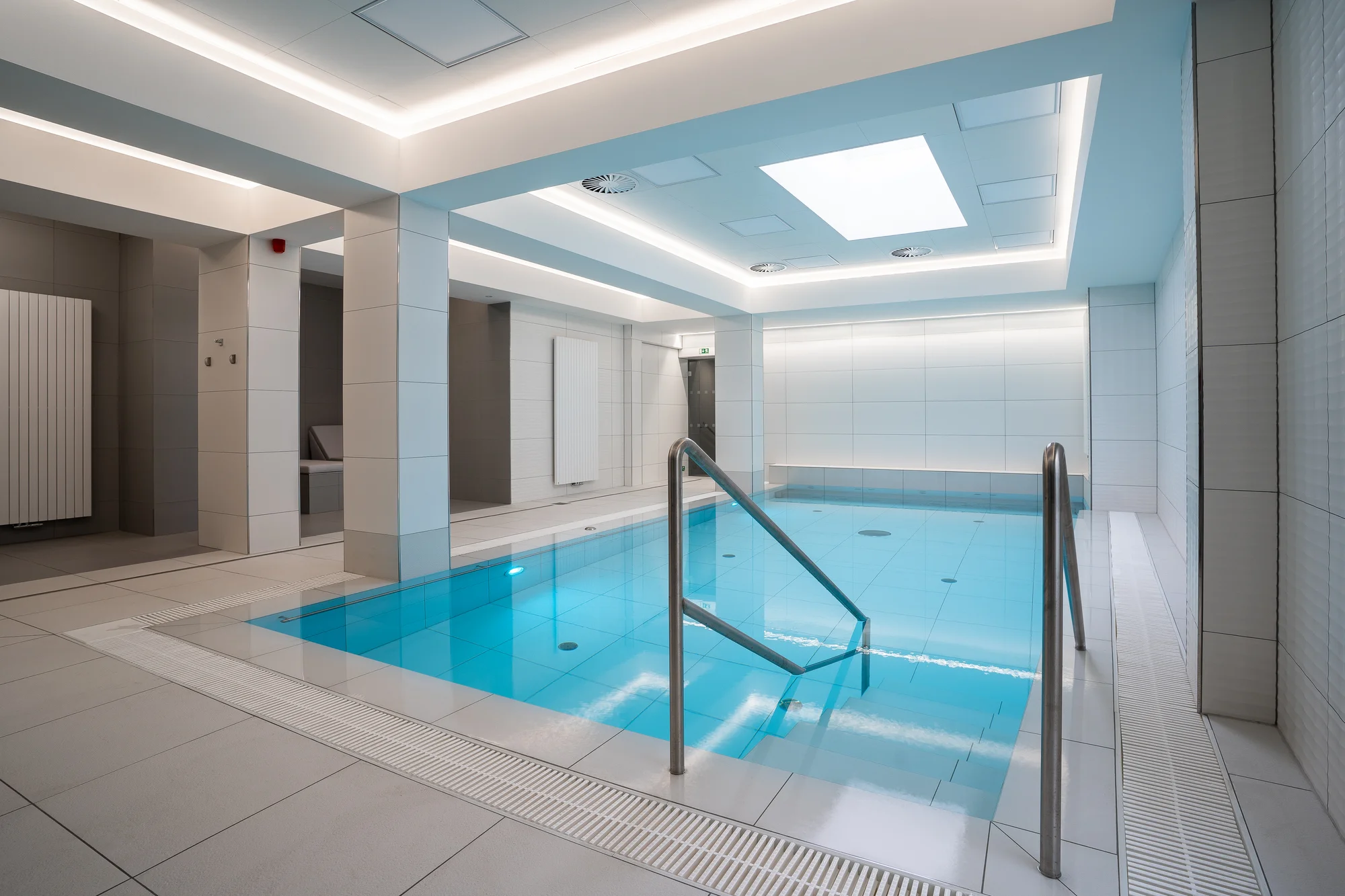 Relaxace v Karlových Varech: hotel přímo u kolonády, nové wellness centrum, procedury a polopenze