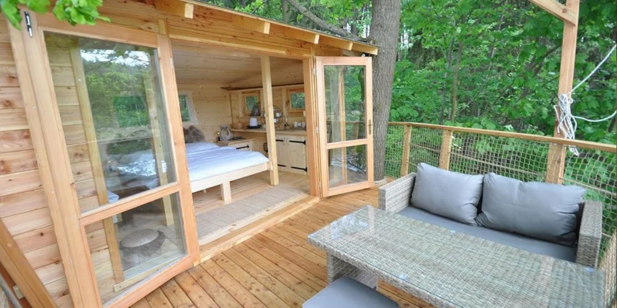 Netradiční relax v Českém ráji: domek na stromě pro 2–4 os. a zapůjčení loďky i možnost snídaňového koše