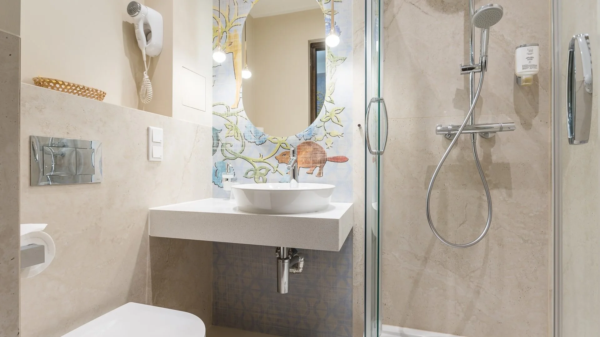 4* pobyt Krakově: designový hotel v centru města, snídaně či polopenze i hodinový vstup do sauny
