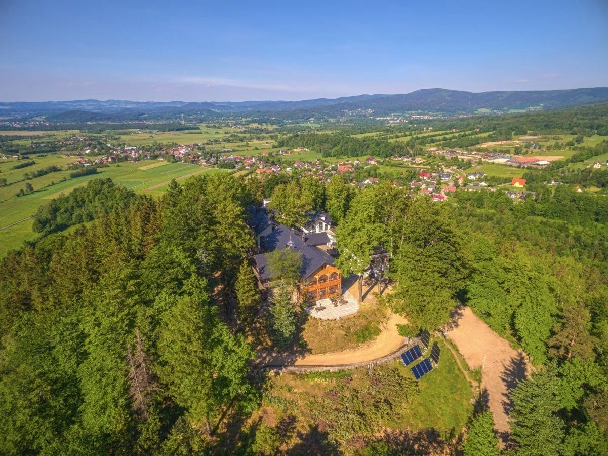 Krásy polských Krkonoš: hotel v bývalém hradu, polopenze a neomezený wellness