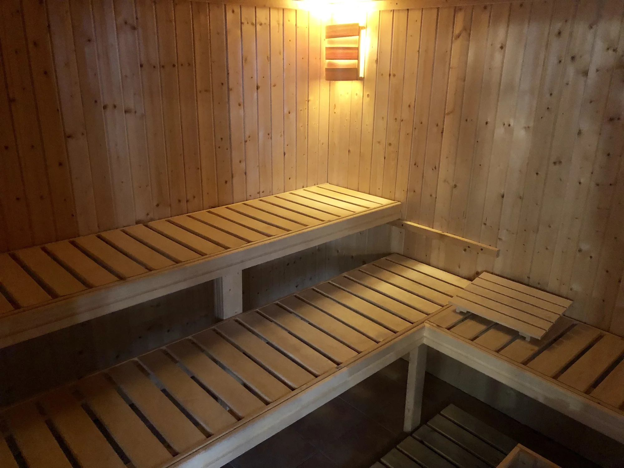 Romantický pobyt v Piešťanech s privátním wellness, snídaní a lahví vína