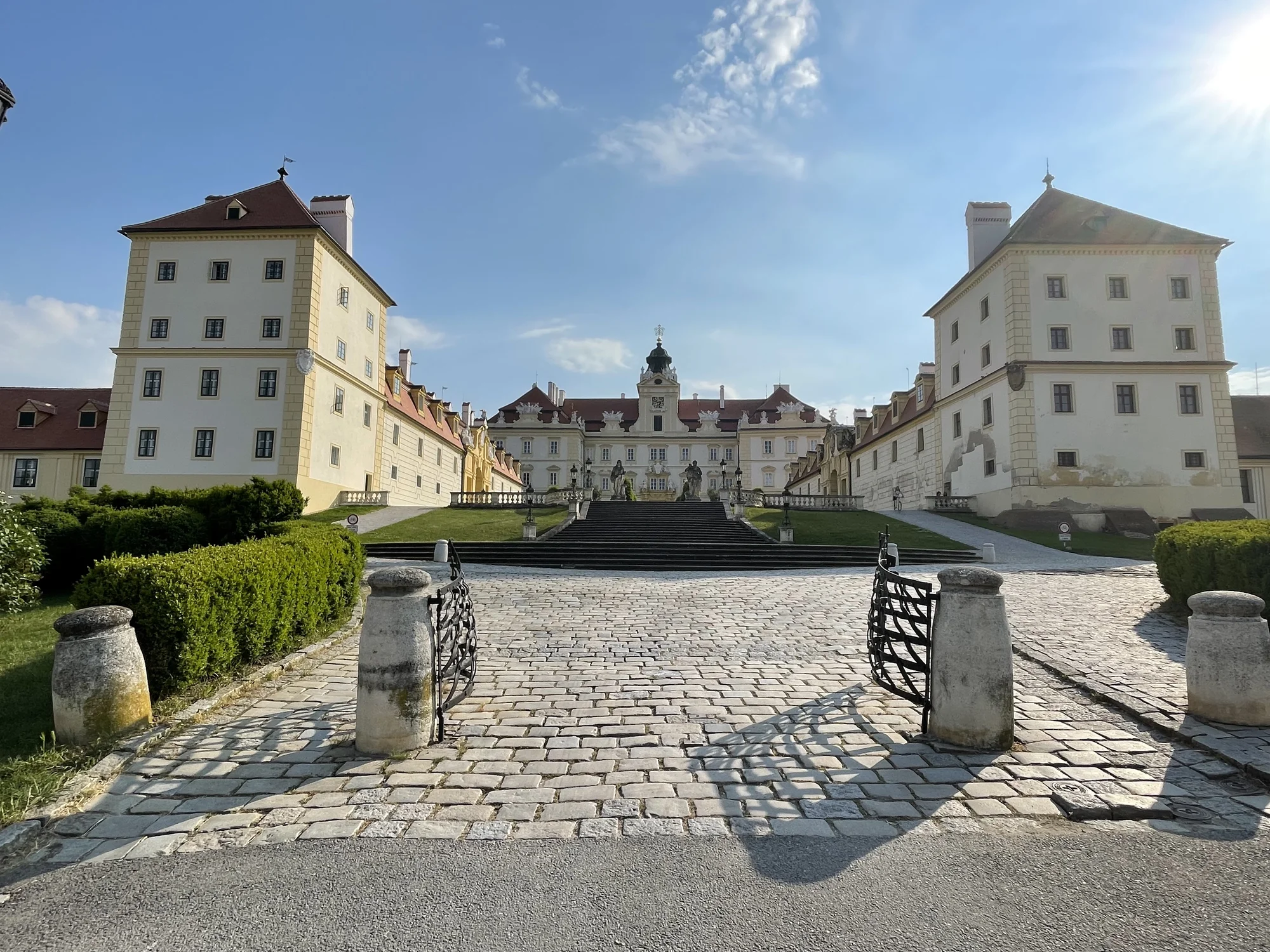 Dovolená v Lednici: penzion v parku, snídaně, privátní wellness a bazén
