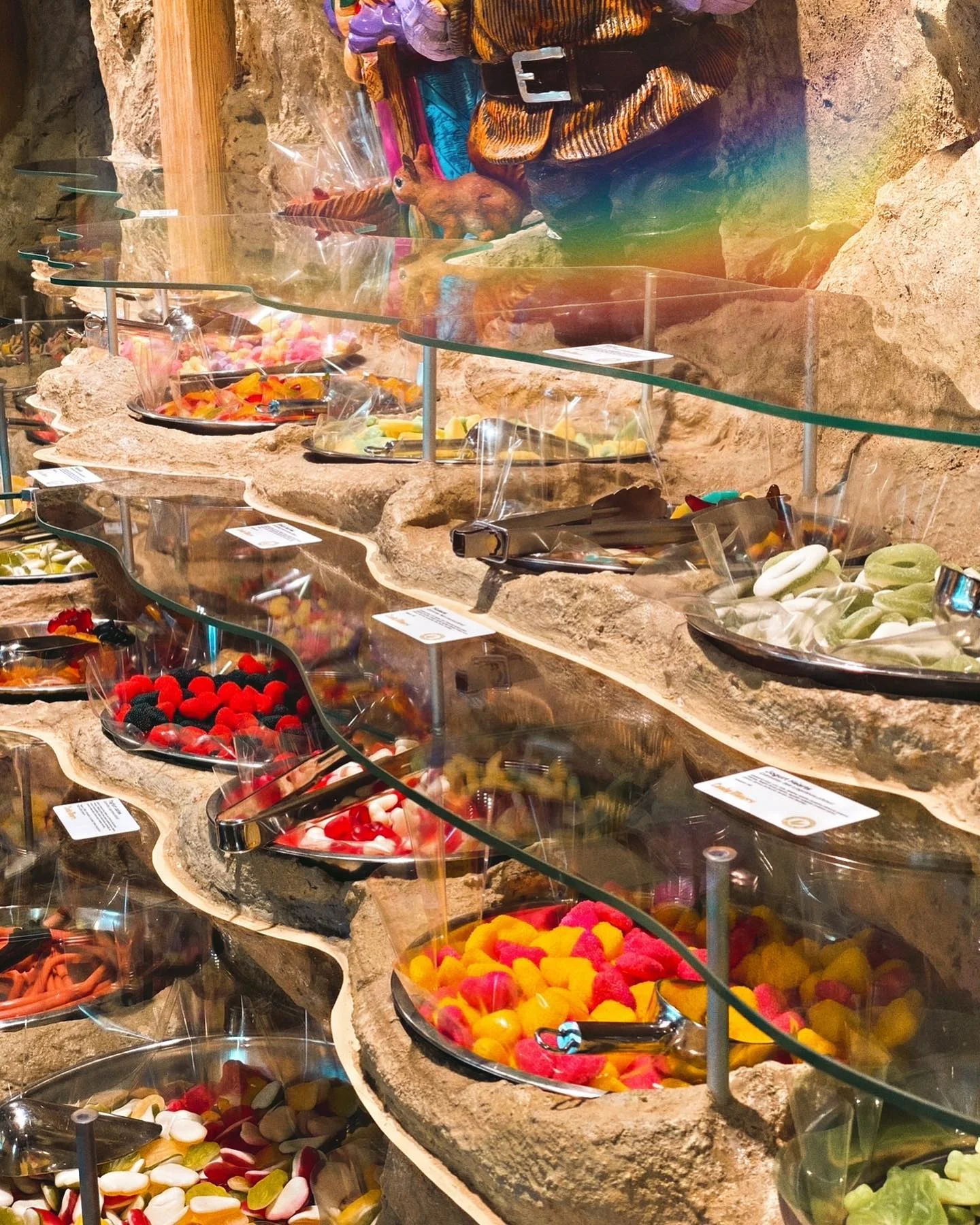 500 či 1000 g sladkostí dle výběru v Candy miners: bonbony, oříšky, ovoce a další sladkosti