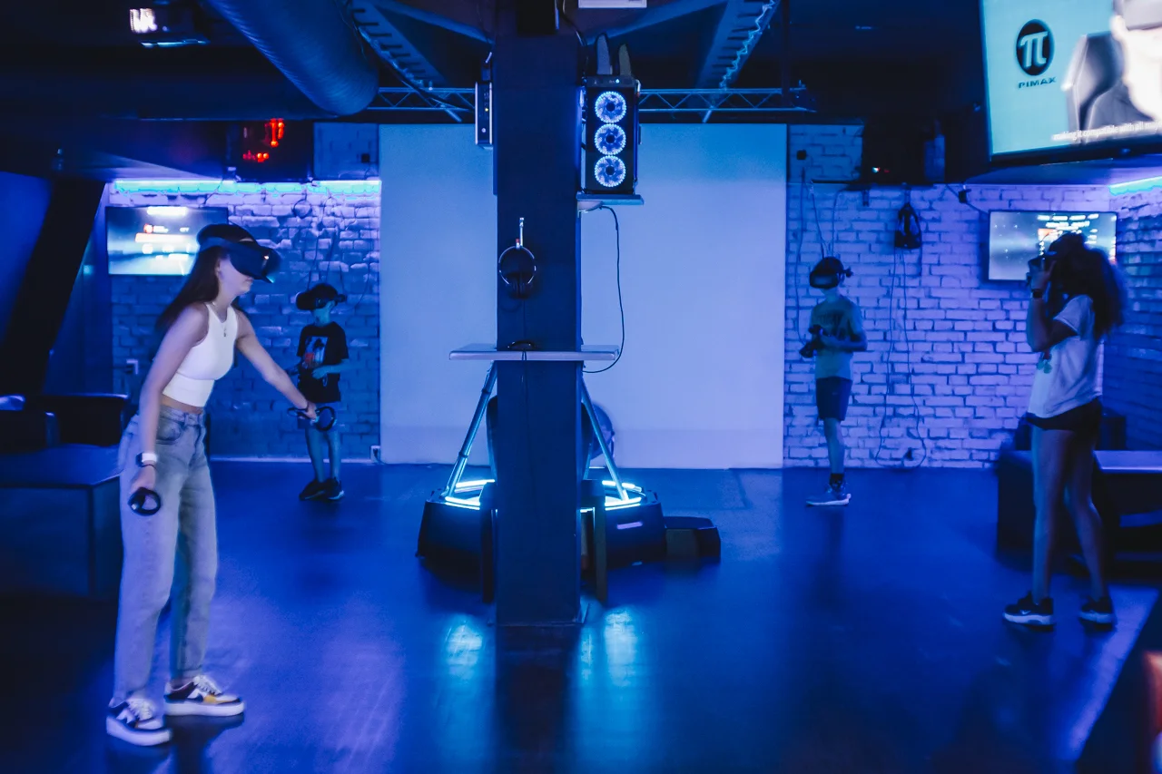 Virtuální realita v centru Brna: 30–60 minut hry pro jednoho i dva pařany
