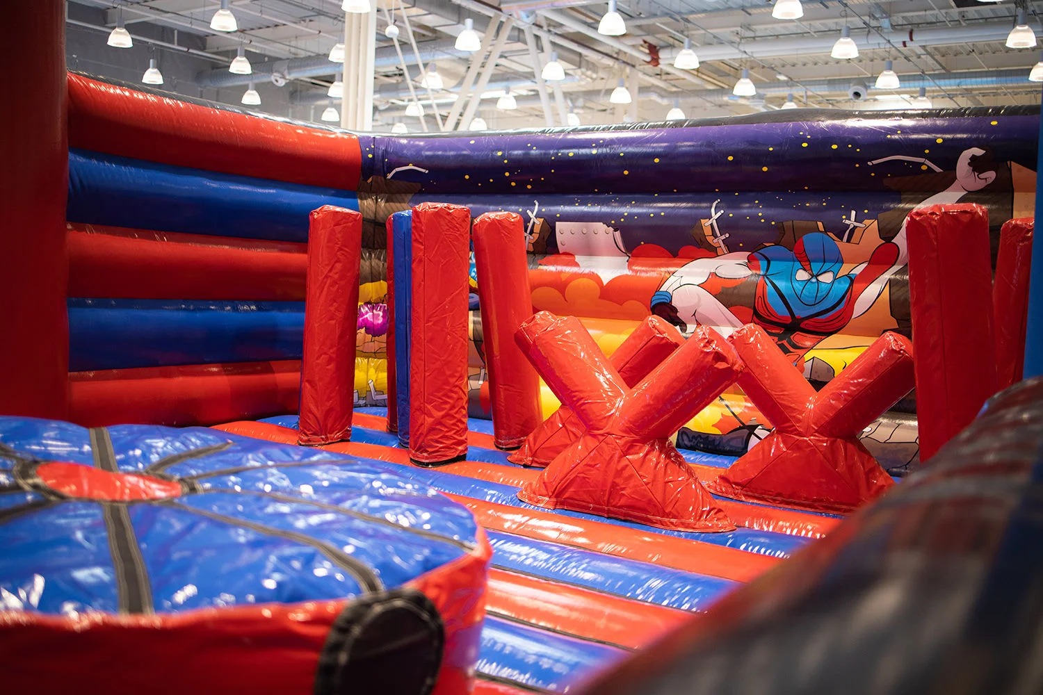 Vstup do dětského Cirkus Parku o rozloze 3000 m²: nejmodernější atrakce ve střední Evropě