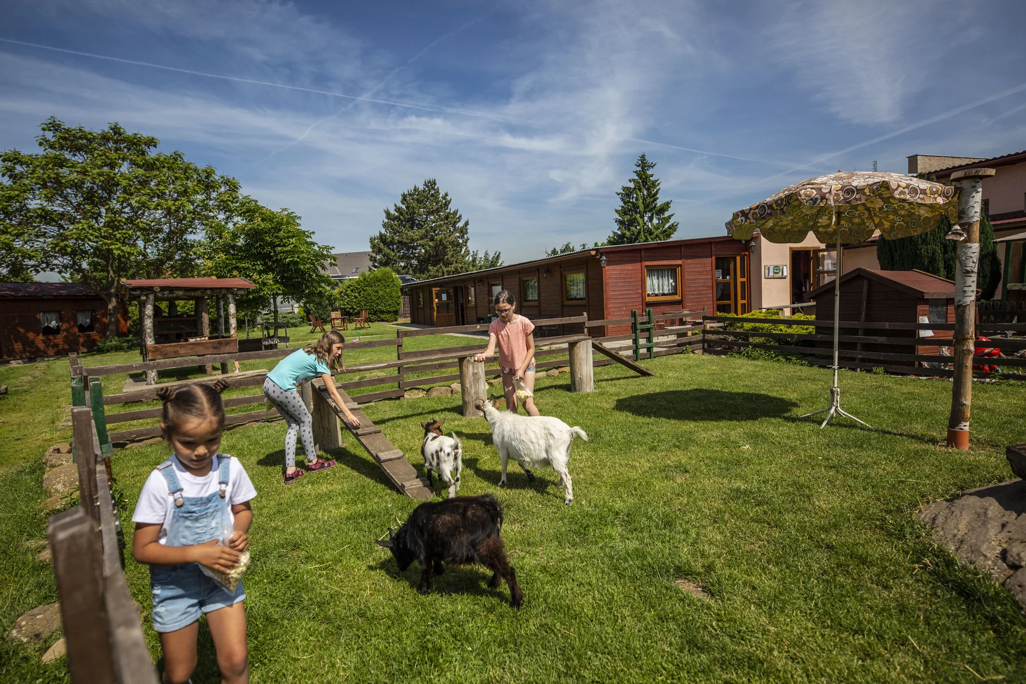 Krmení zvířátek na minifarmě Rodas a odlévání mýdla pro 1 nebo 2 osoby