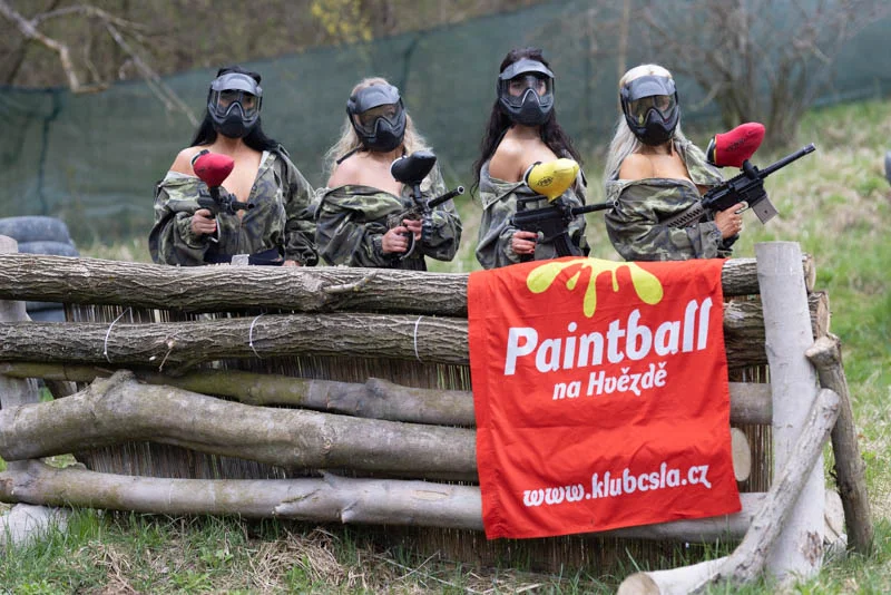 Zažijte adrenalin: 4 hod. paintballu na tankodromu v Kroměříži až pro 12 hráčů