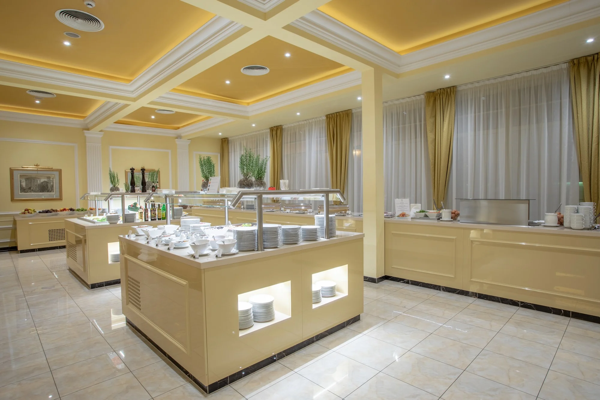 Pobyt v luxusním 5* hotelu v Karlových Varech: neomezený wellness i masáže a koupele