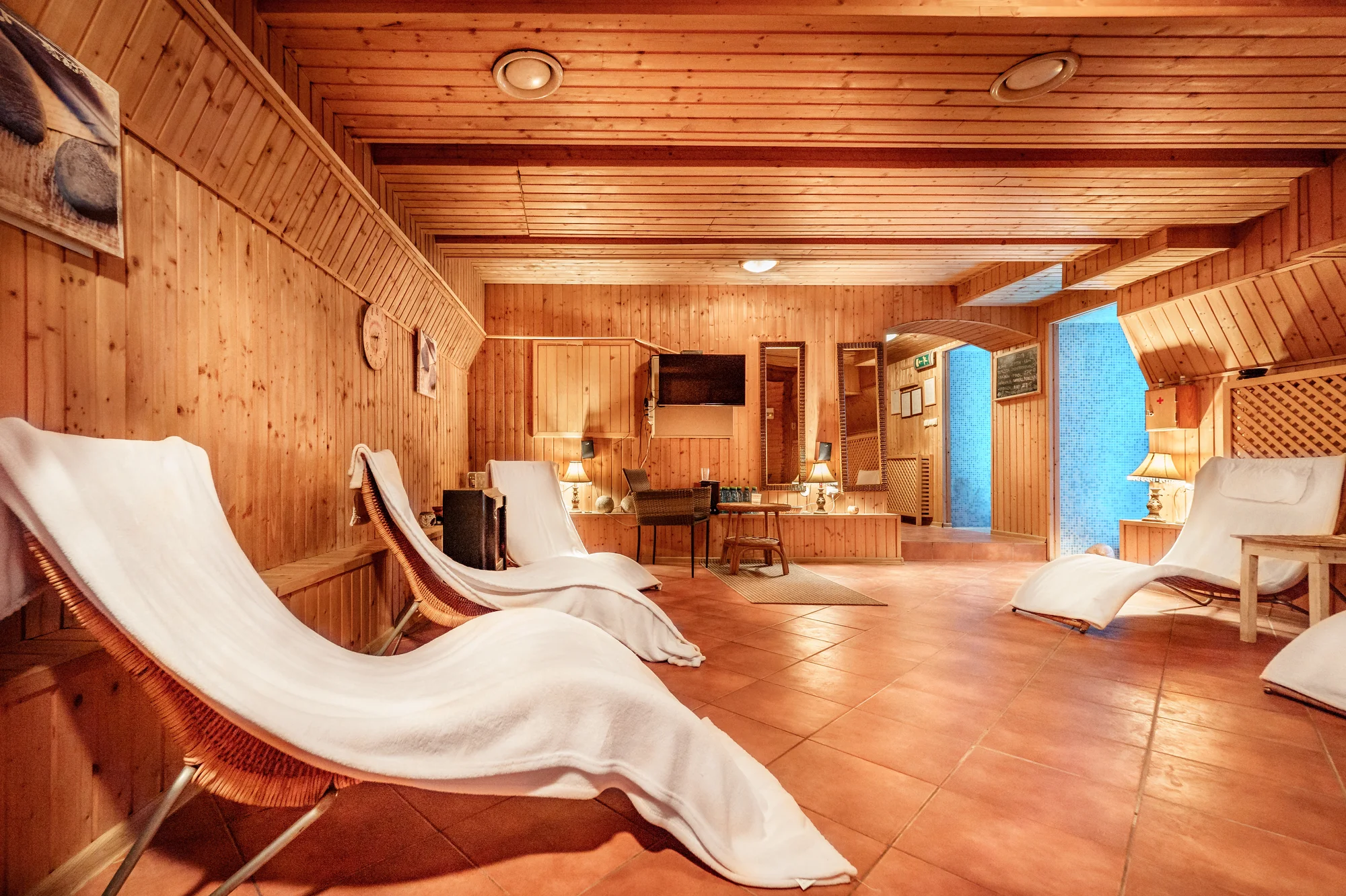 Romantická Nitra se vstupem na hrad,letní koupaliště i wellness