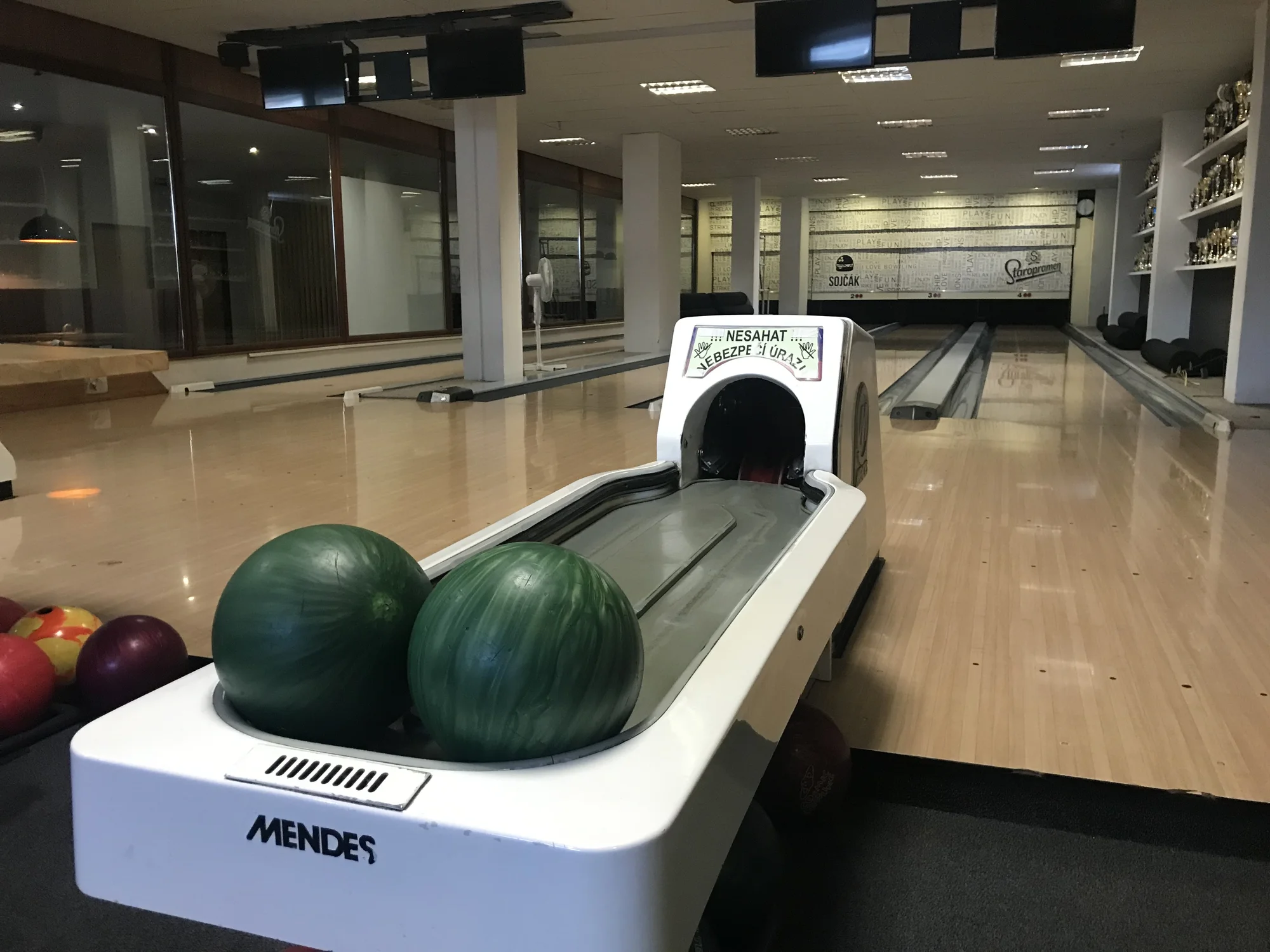 S partou za zábavou: 1 nebo 2 hodiny bowlingu až pro 6 hráčů