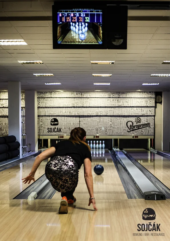 S partou za zábavou: 1 nebo 2 hodiny bowlingu až pro 6 hráčů