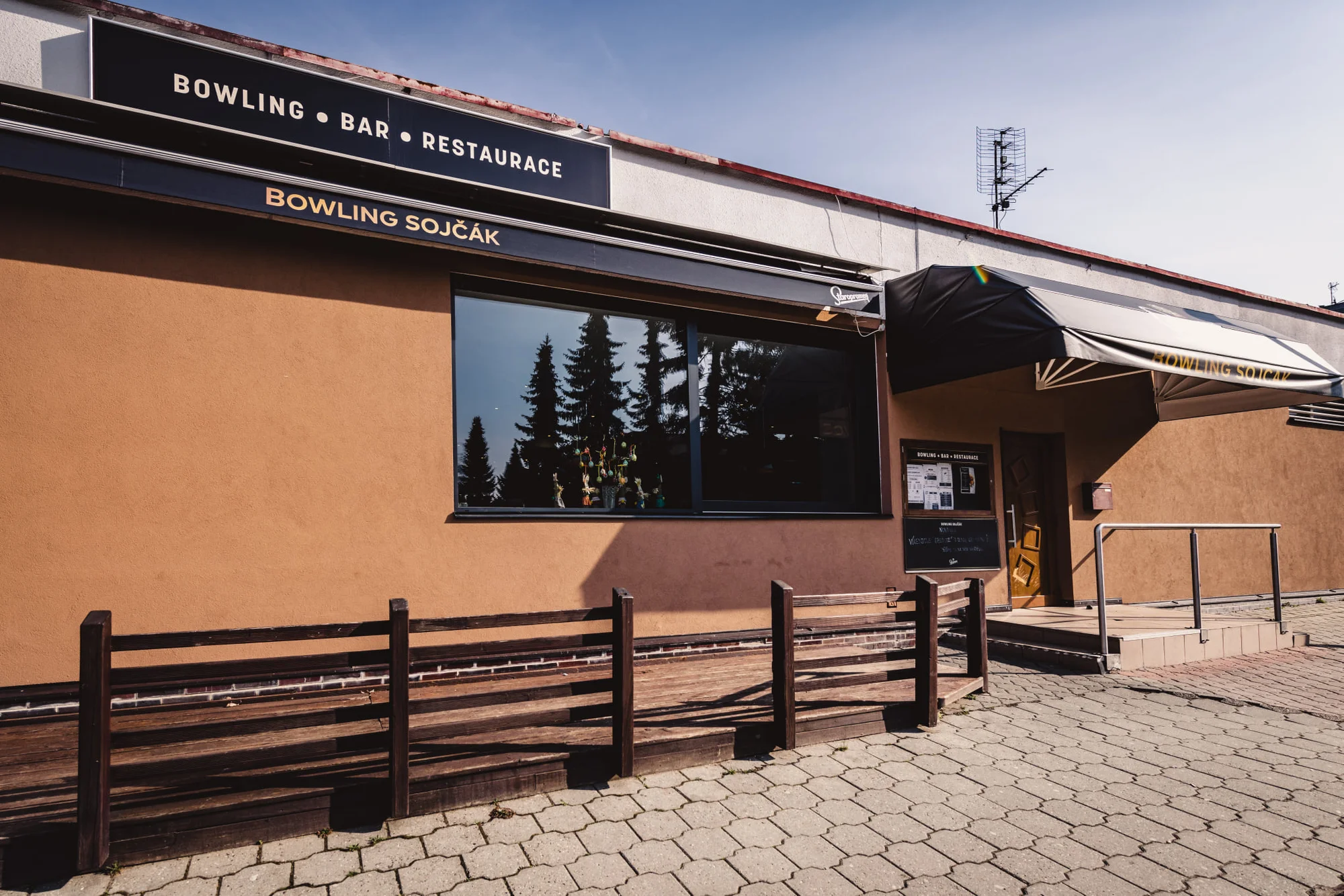 S partou za zábavou: 1 nebo 2 hodiny bowlingu až pro 6 hráčů