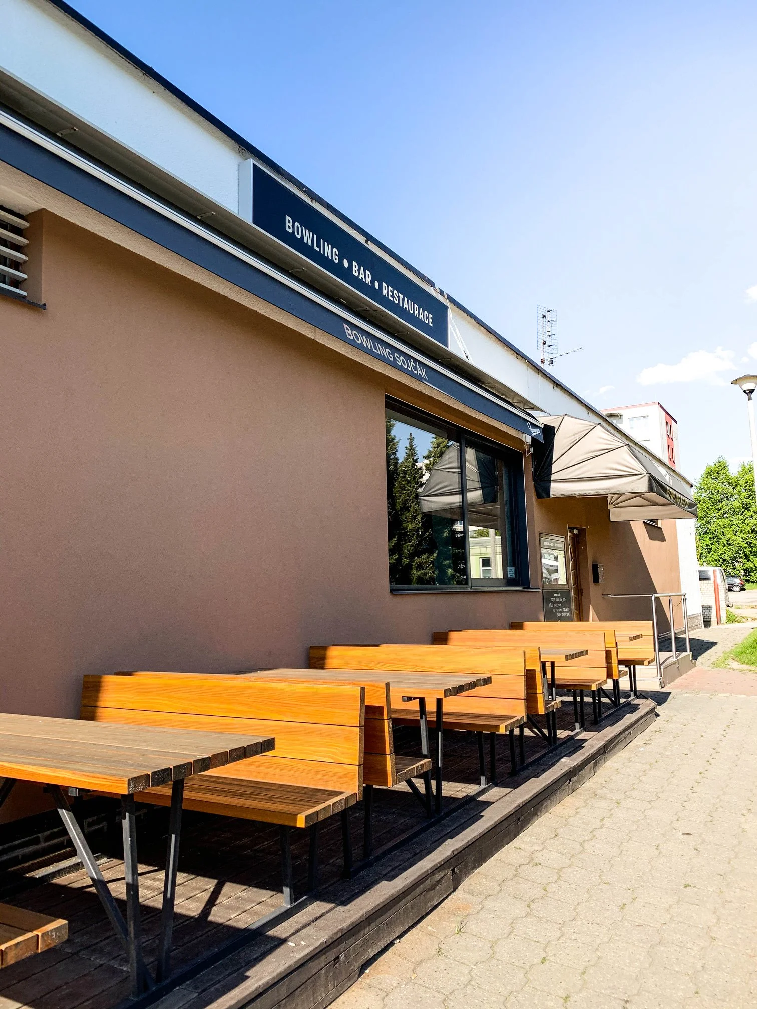 S partou za zábavou: 1 nebo 2 hodiny bowlingu až pro 6 hráčů