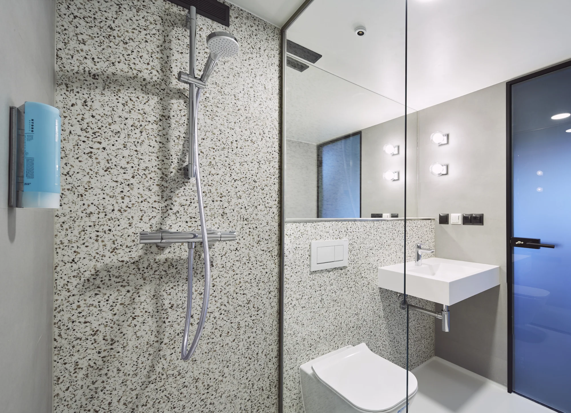Netradiční pobyt v Krakově: moderní aparthotel na řece i se snídaněmi