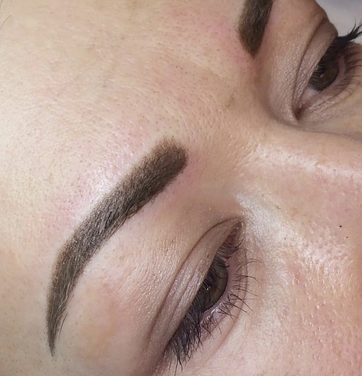 Laminace obočí i permanentní make-up obočí, linek a rtů