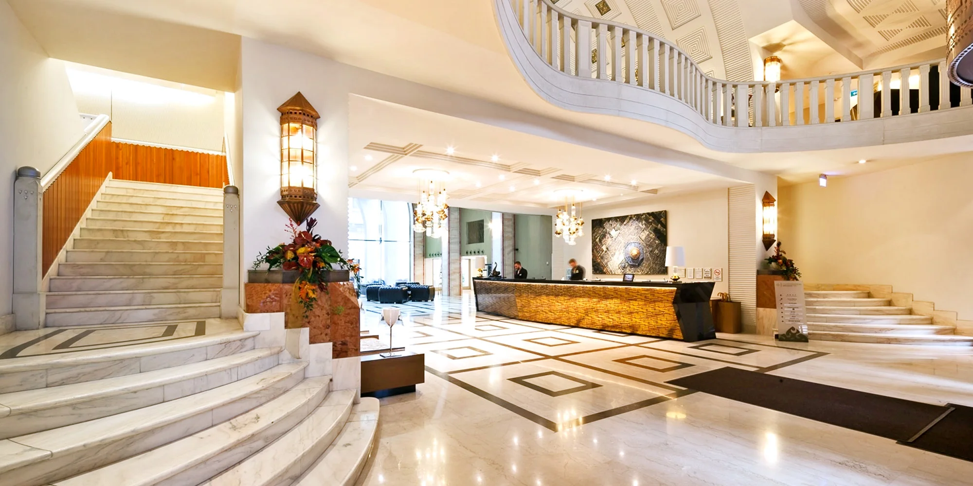 Relax v centru Budapešti: Continental Hotel se snídaněmi a neomezeným wellness