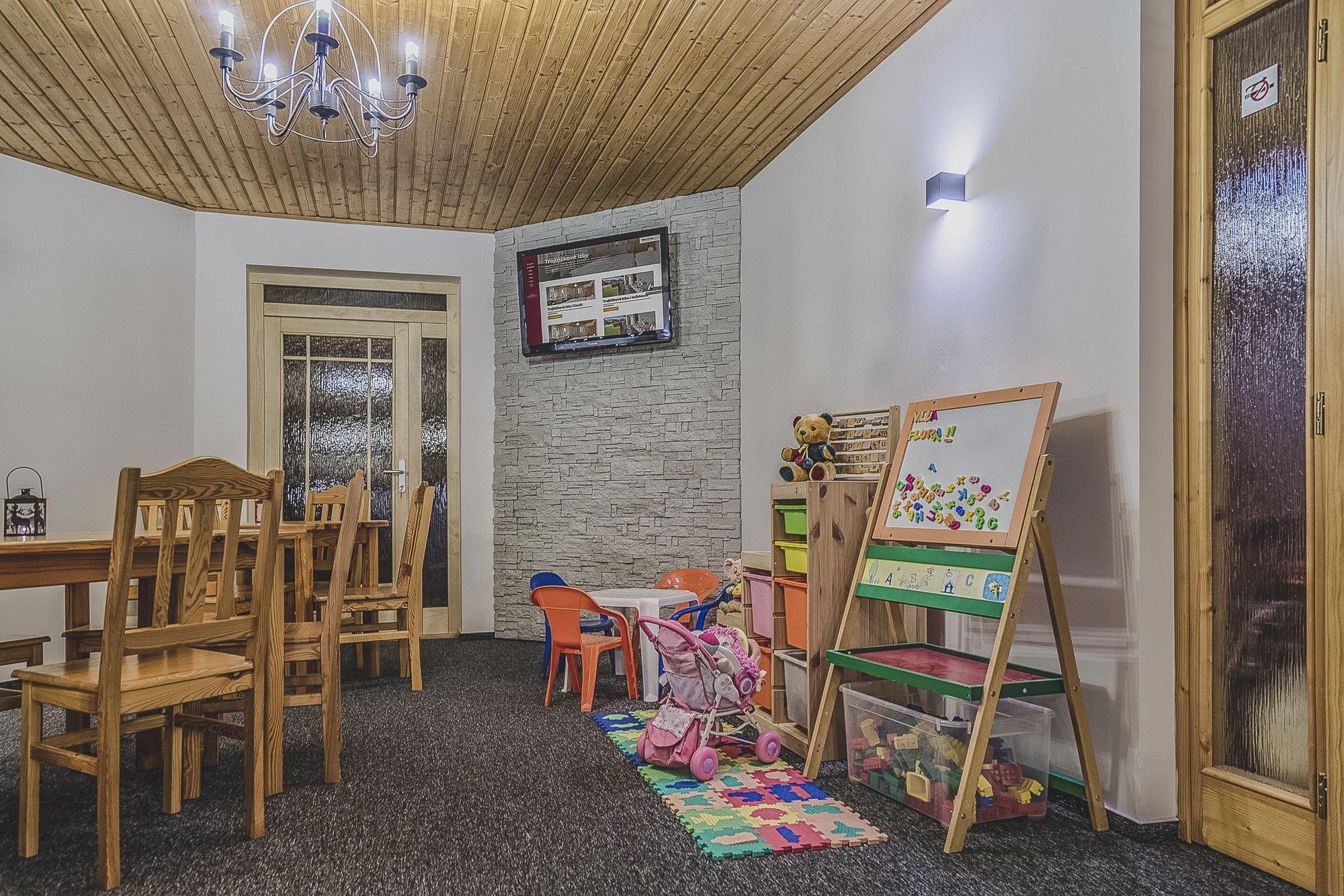 Dovolená v rodinném resortu pod Tatrami: neomezený vstup do bazénu, balíček slev i varianty s wellness