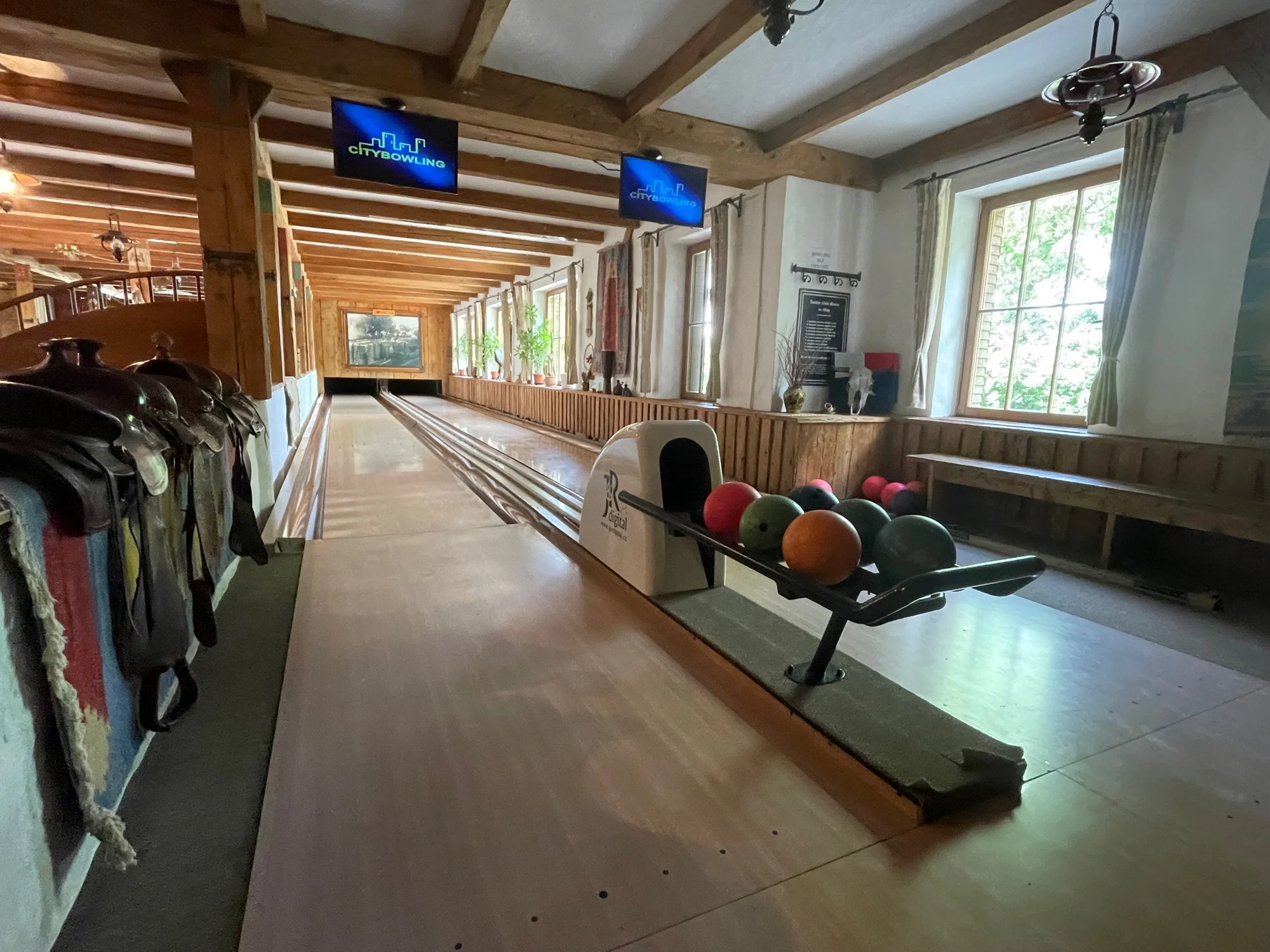 Relax na ranči se snídaněmi i bowlingem i ochutnávkou