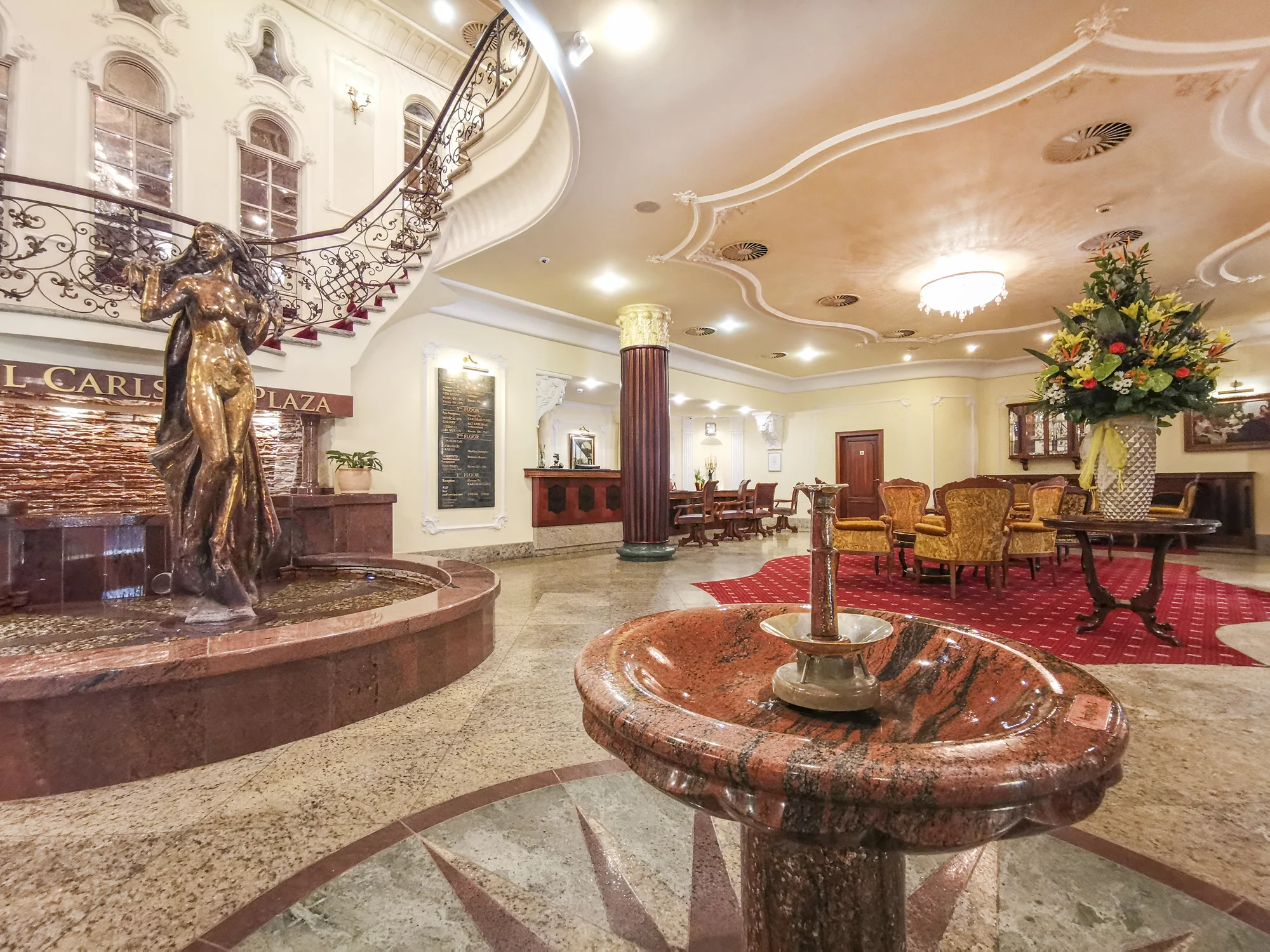 Luxusní pobyt v Karlových Varech: 5* Superior hotel Plaza s jídlem a unikátním wellnesslandem