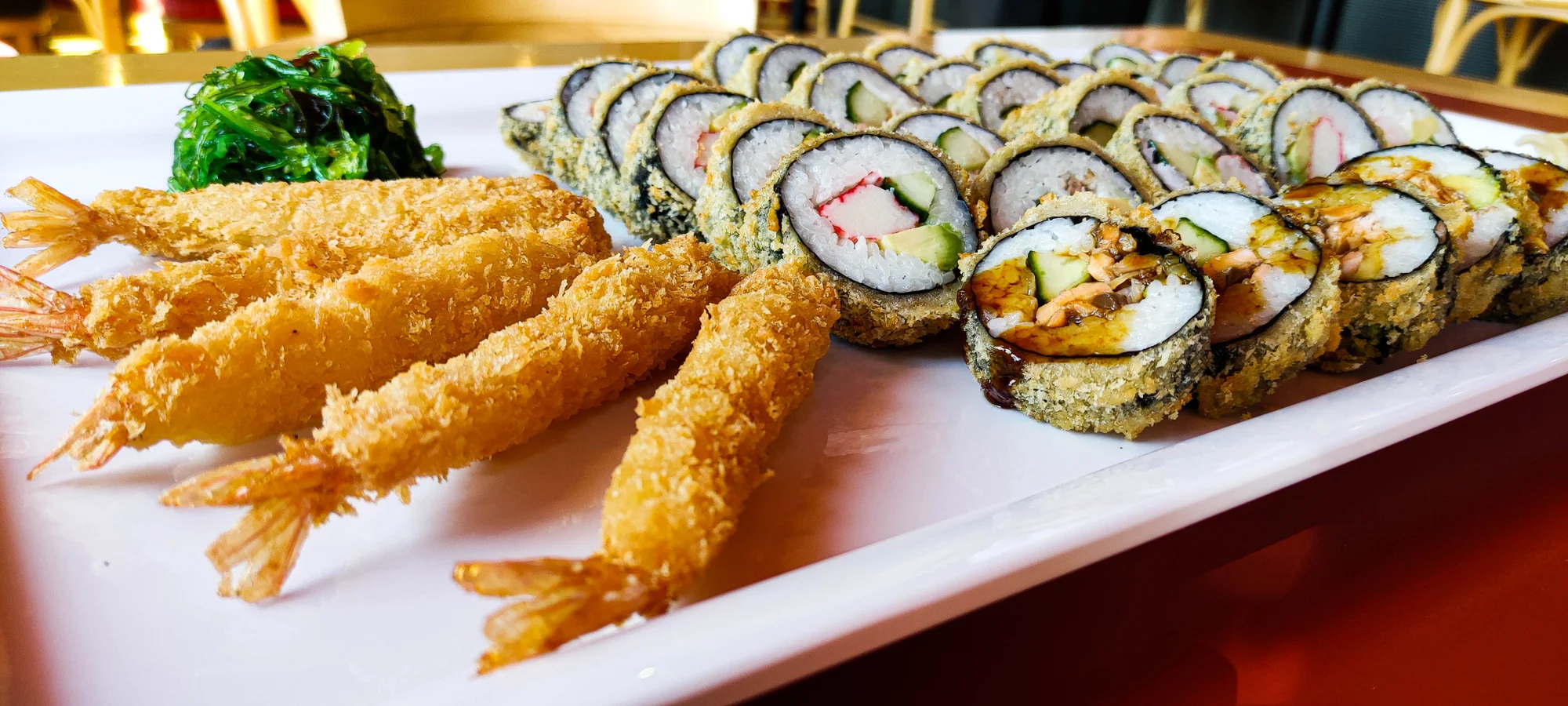 Sushi sety s 32 až 53 ks: krab, krevety, tuňák, okurka, avokádo i losos