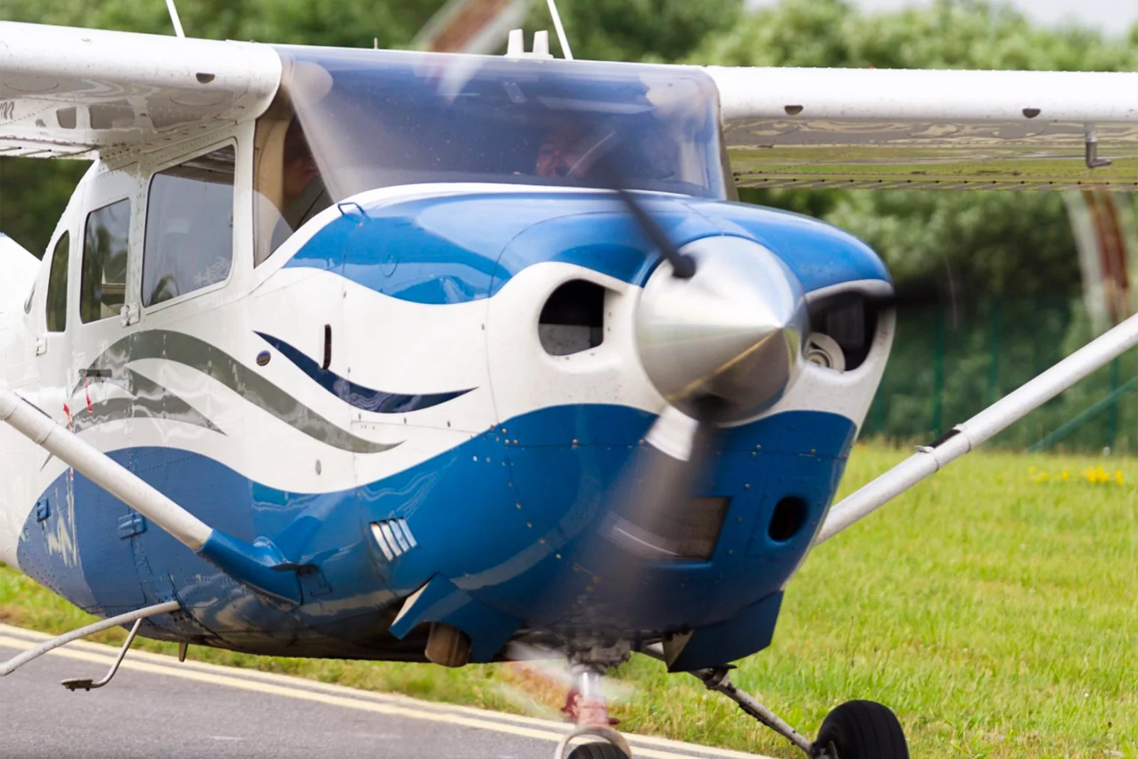Vzhůru do oblak: seznamovací let i možnost pilotování moderního letounu Cessna 172SP G1000