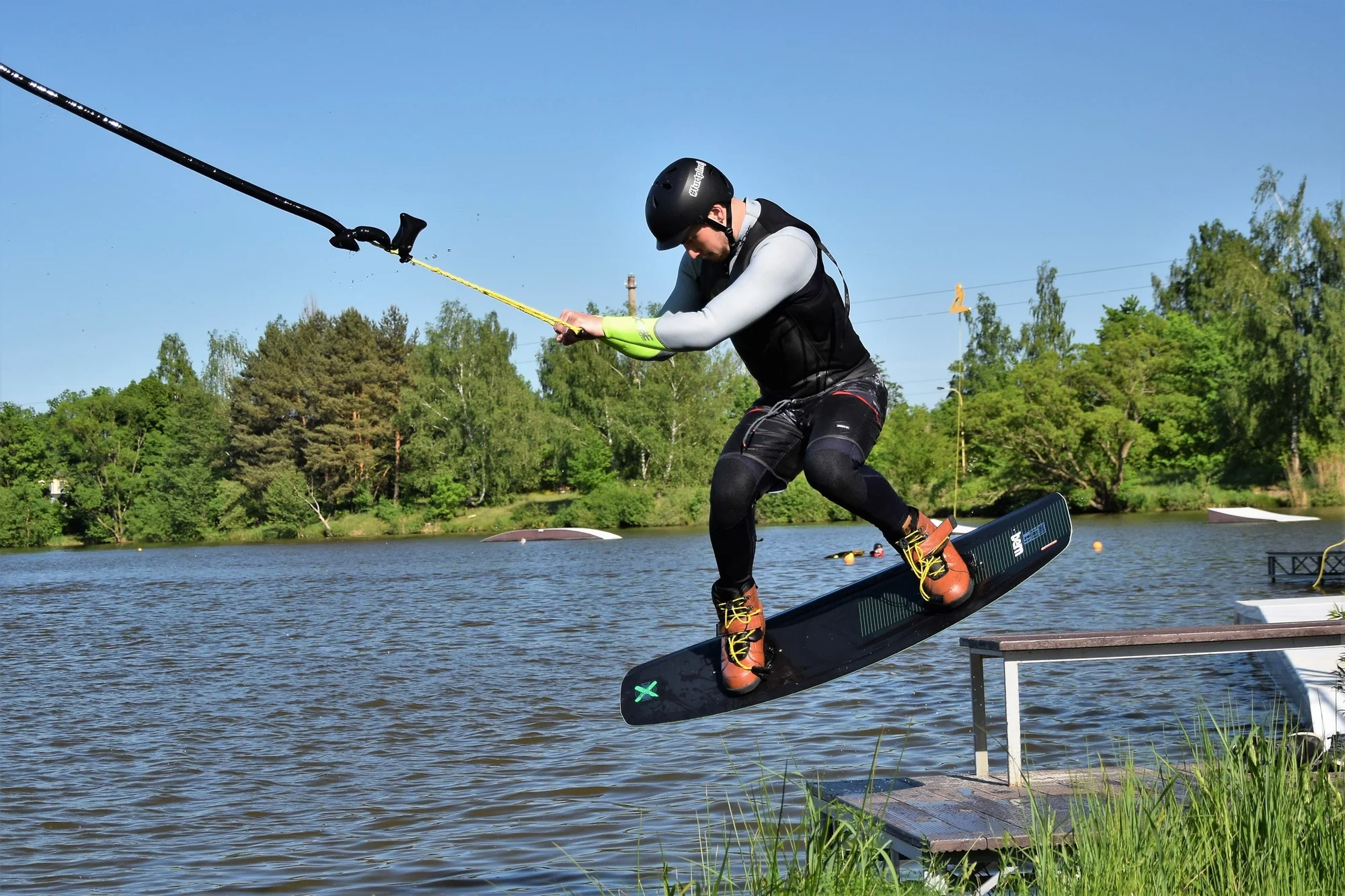60–180 minut jízdy po vodní hladině: wakeboard pro 2 osoby s dozorem instruktora