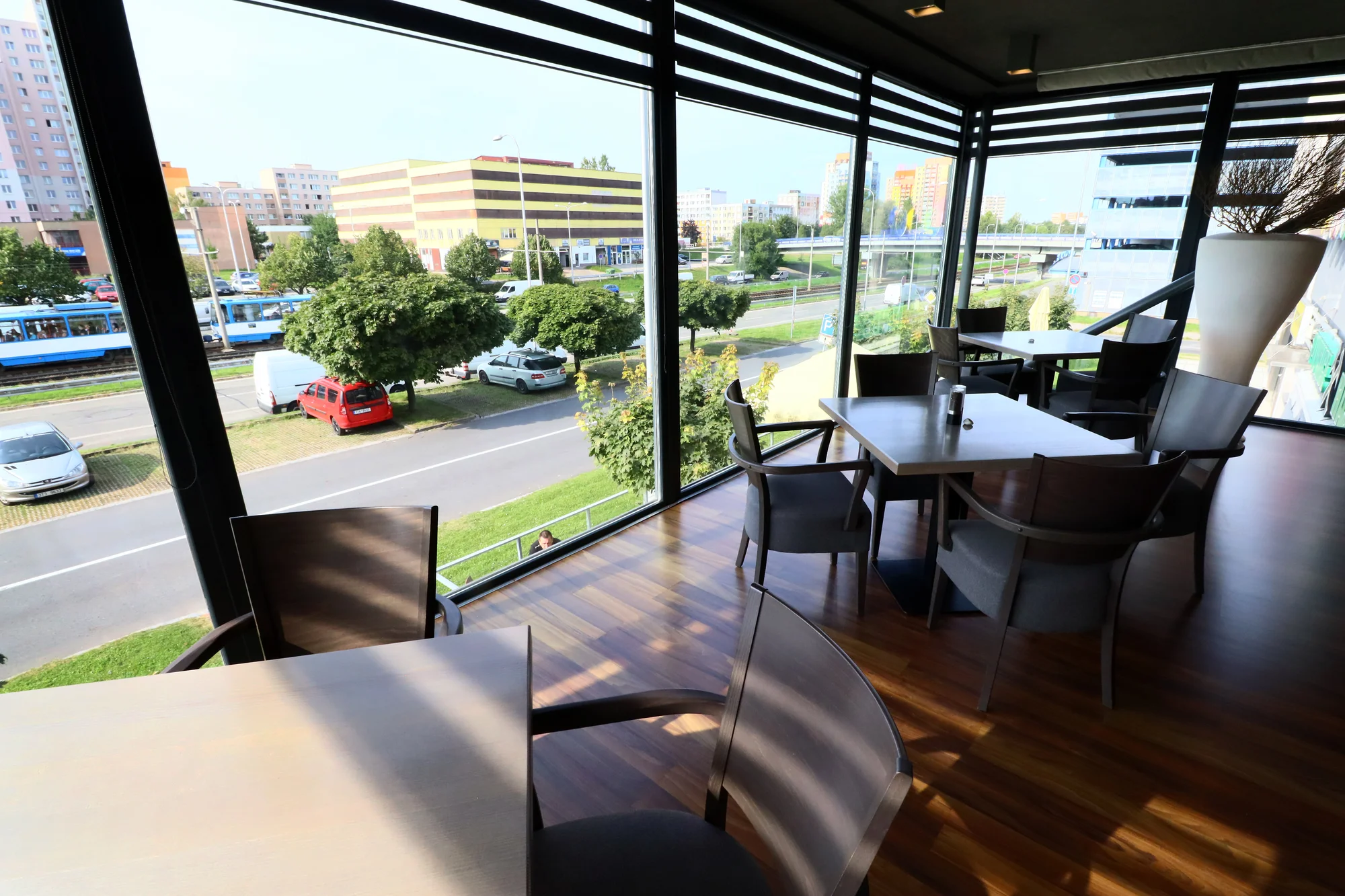 Italské menu pro dva: krevety, cuketové cappuccino, telecí panenka, tiramisu i lahev vína