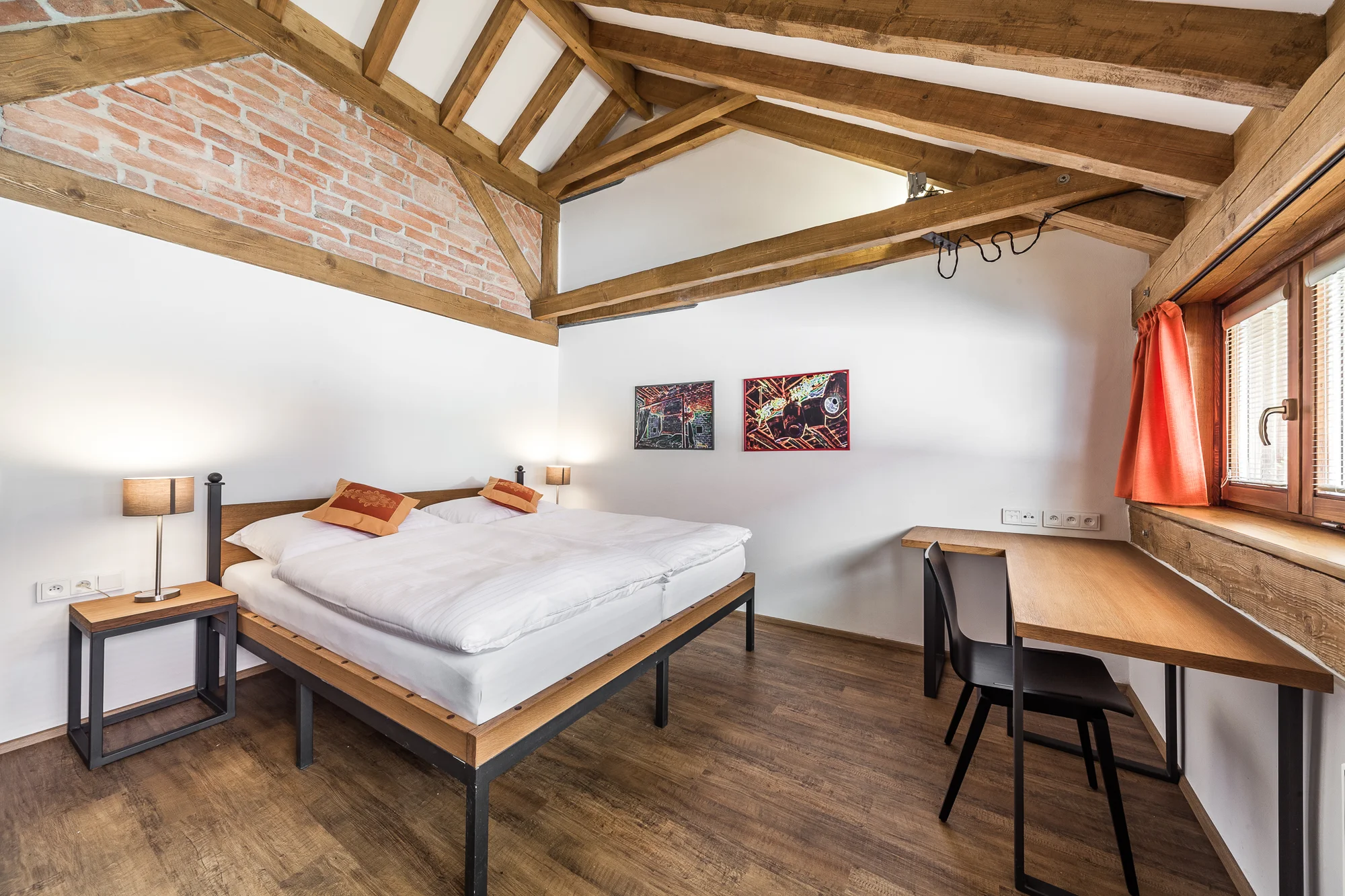 Srdce Slovácka: krásný hotel v historickém centru Uh. Hradiště, snídaně i vouchery do restaurací