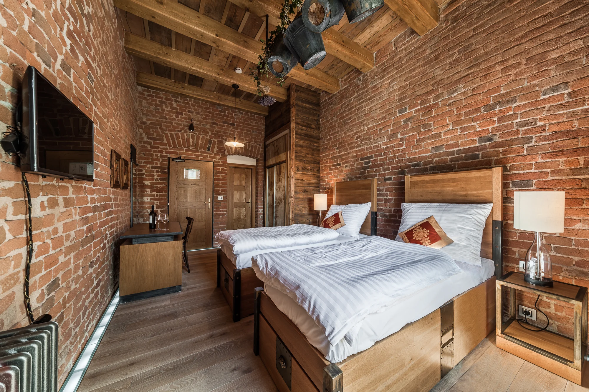 Srdce Slovácka: krásný hotel v historickém centru Uh. Hradiště, snídaně i vouchery do restaurací