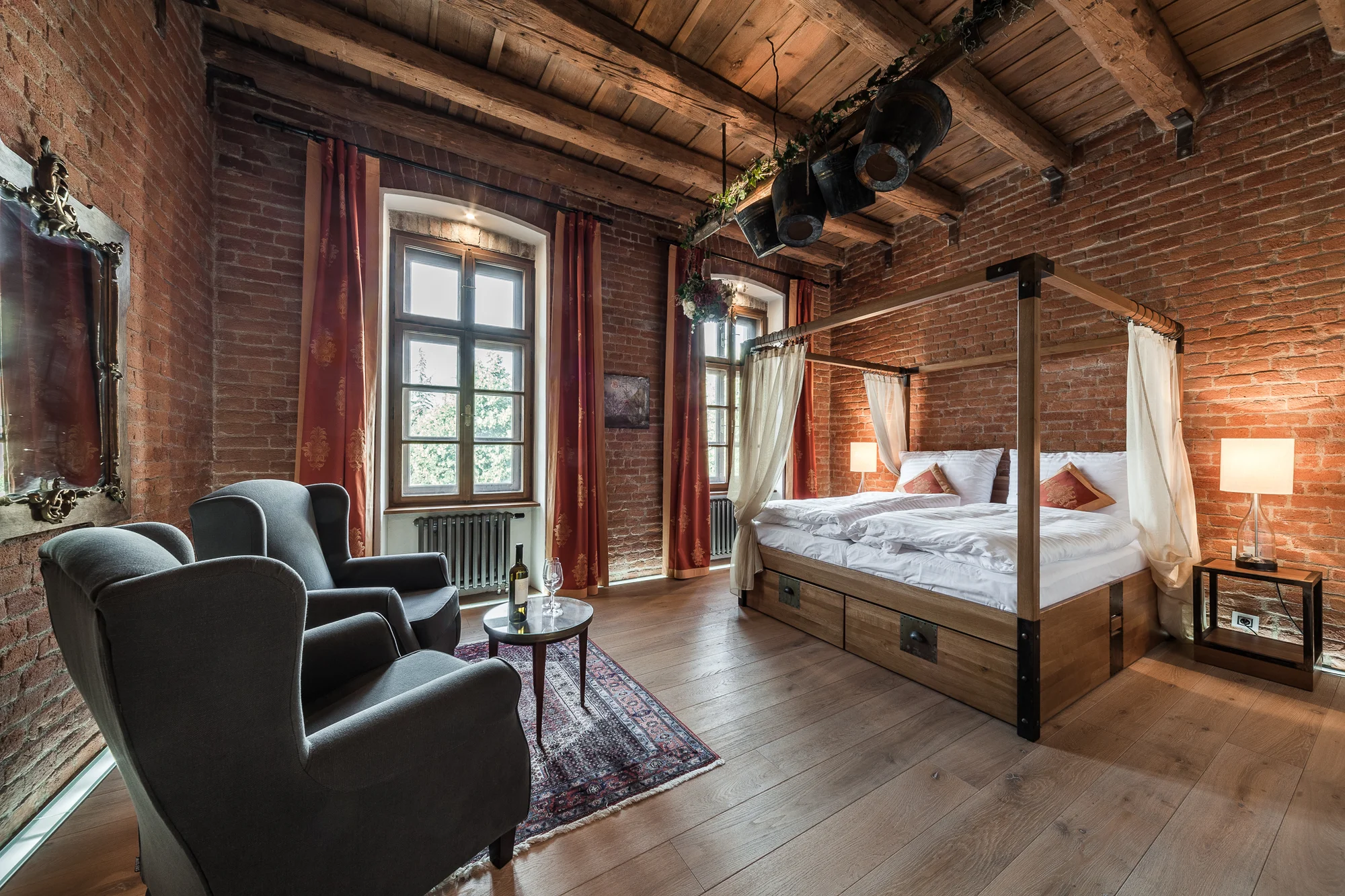 Srdce Slovácka: krásný hotel v historickém centru Uh. Hradiště, snídaně i vouchery do restaurací