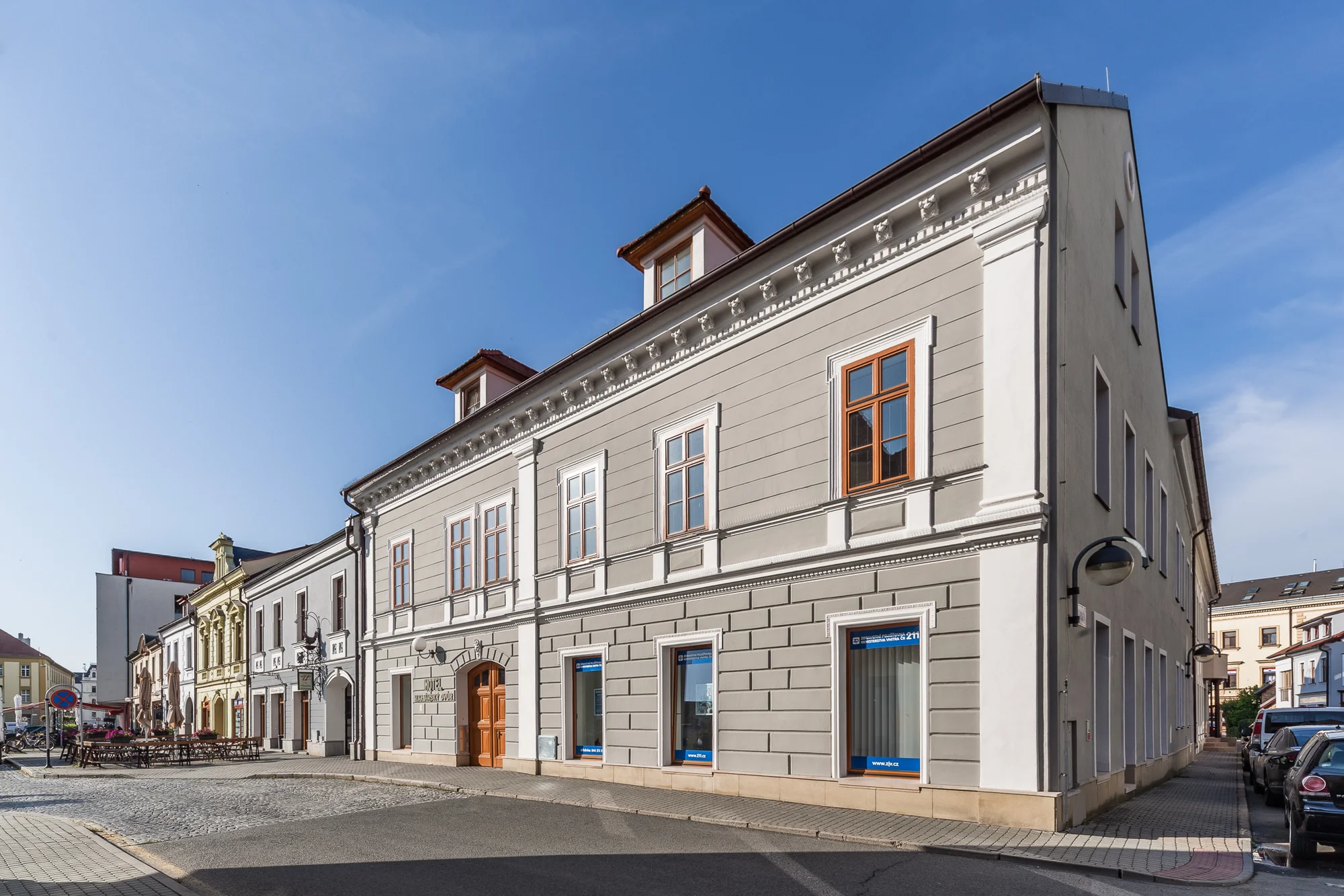 Srdce Slovácka: krásný hotel v historickém centru Uh. Hradiště, snídaně i vouchery do restaurací