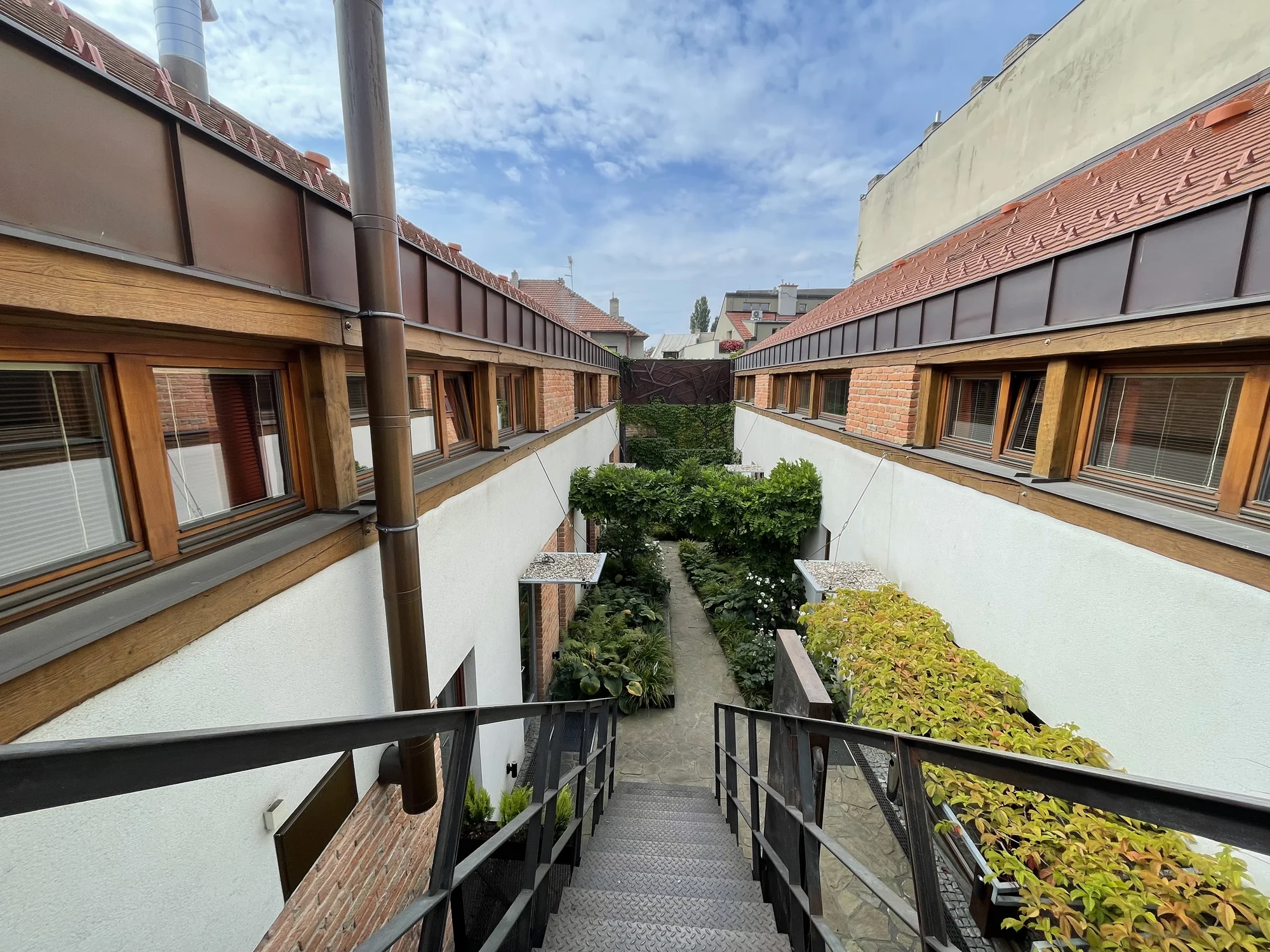 Srdce Slovácka: krásný hotel v historickém centru Uh. Hradiště, snídaně i vouchery do restaurací