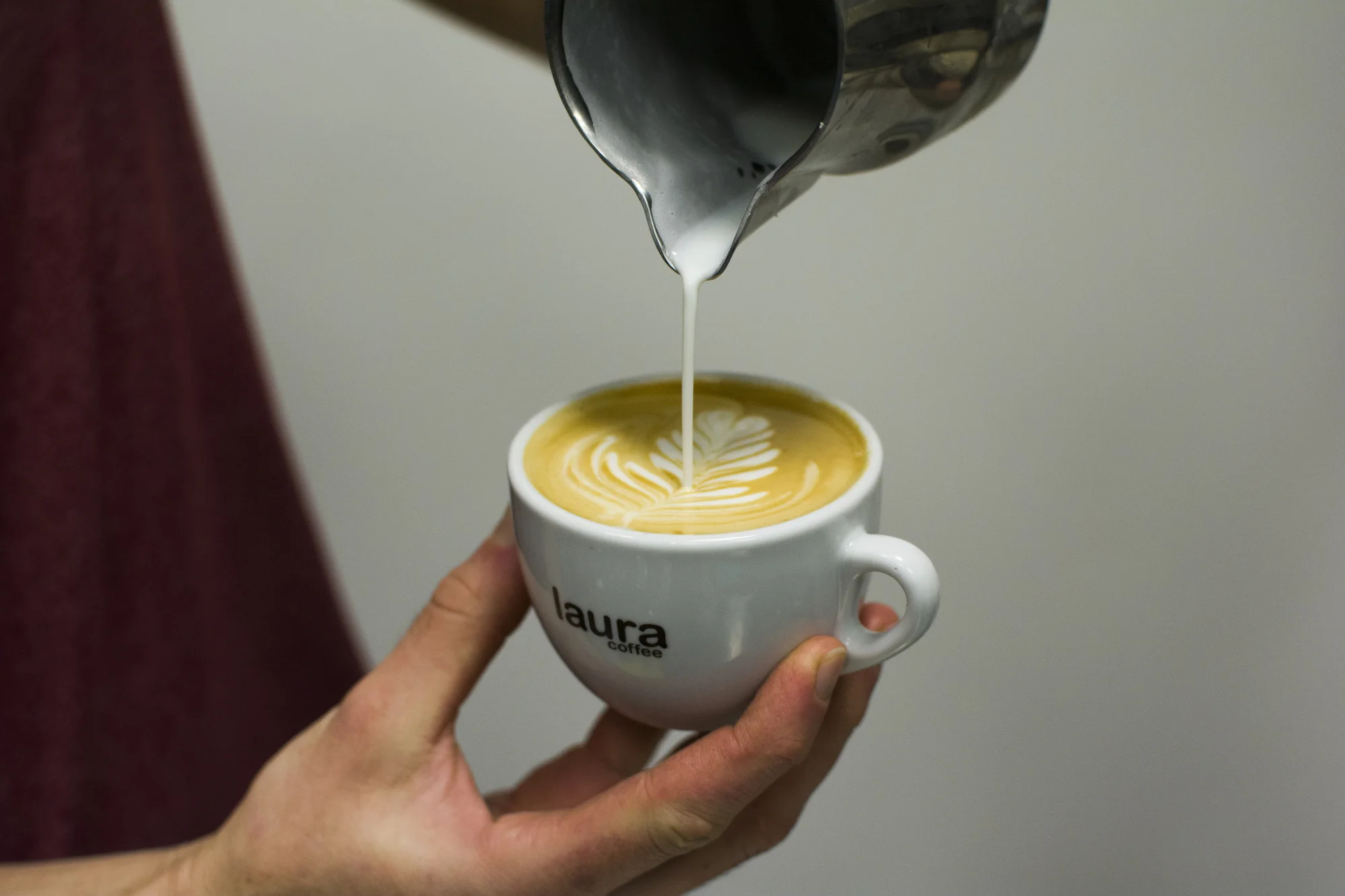 Kurz přípravy kávy: dokonalé espresso a cappuccino, 250 g zrnkové kávy na doma