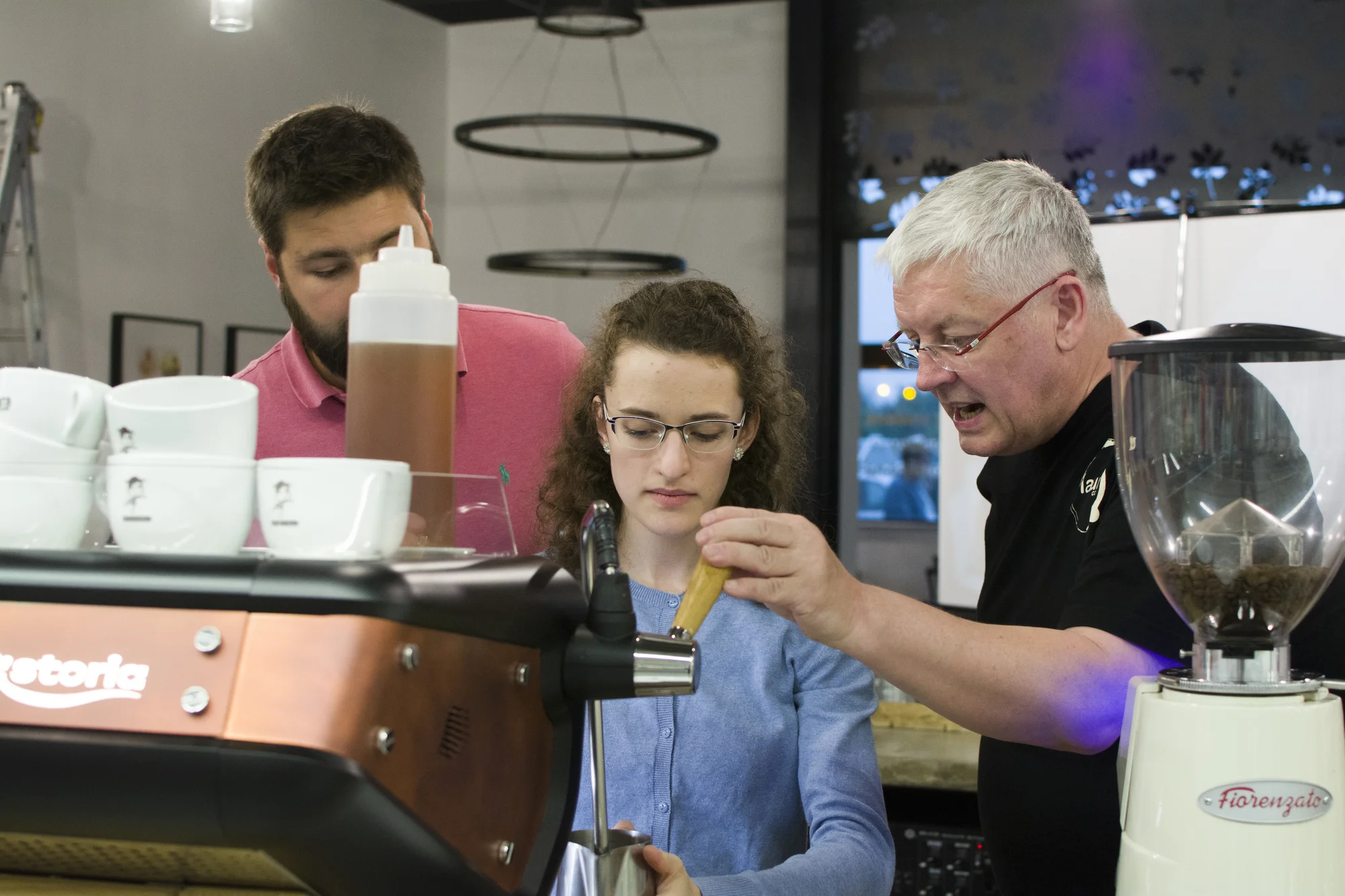 Kurz přípravy kávy: dokonalé espresso a cappuccino, 250 g zrnkové kávy na doma