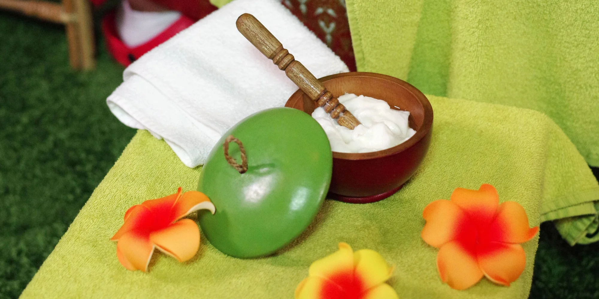 Dokonalá péče o nohy nebo ruce: masáž, peeling, maska i rybky Garra Rufa