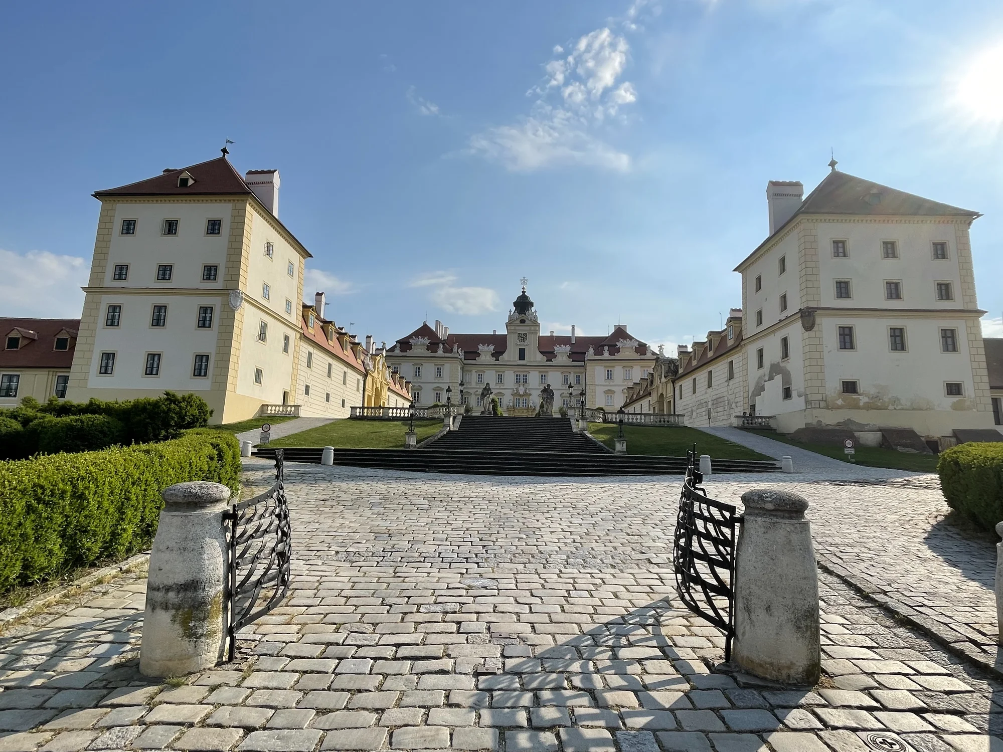 Skvělá dovolená v Lednici: polopenze, víno i jízda kočárem po zámeckém parku