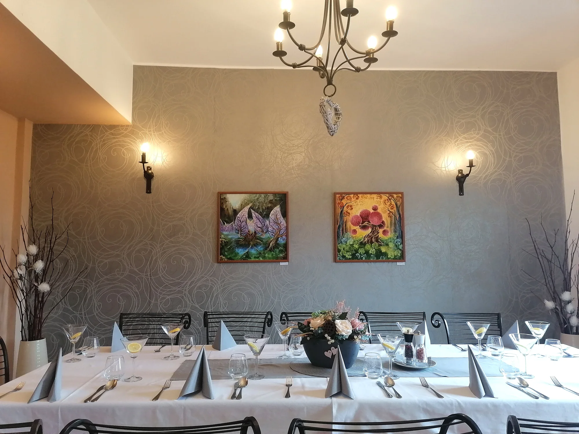 5chodové menu se dvěma druhy steaků, kachními prsíčky a pralinkou pro 2 osoby