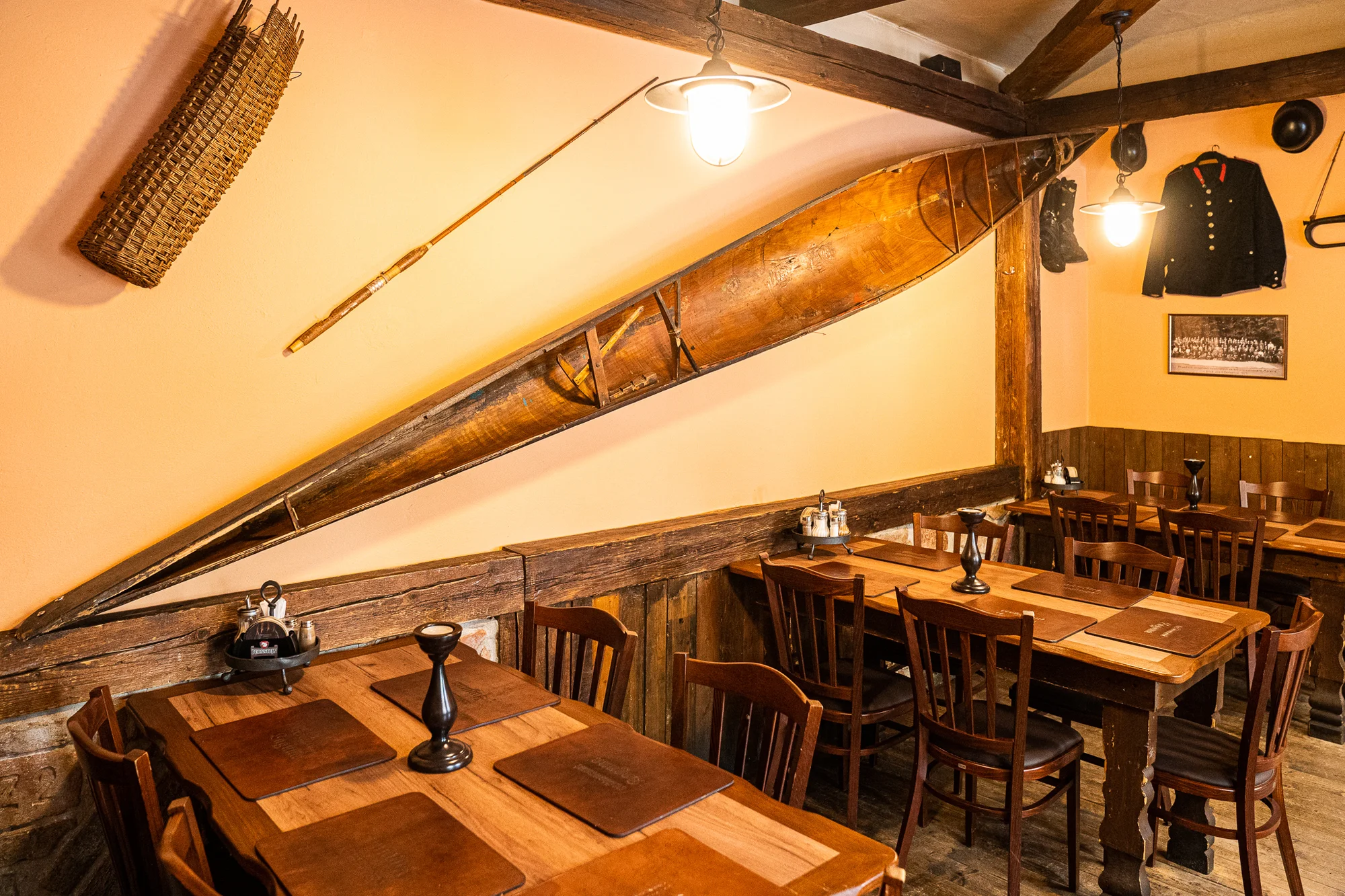 Gurmánské vzplanutí pro 2 osoby: tříchodové menu se 3 druhy masa, carpaccio i palačinka