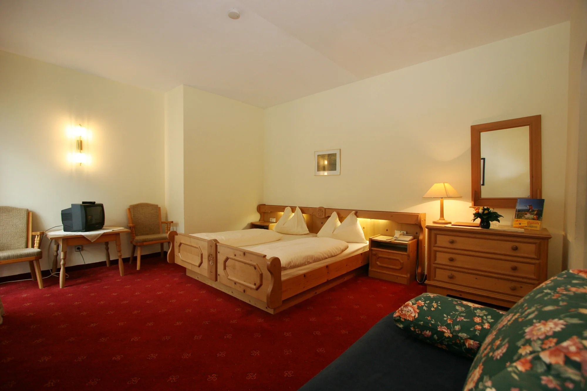 Pohodová dovolená v Korutanech: 3* hotel s polopenzí, wellness, výlety do hor i k jezeru