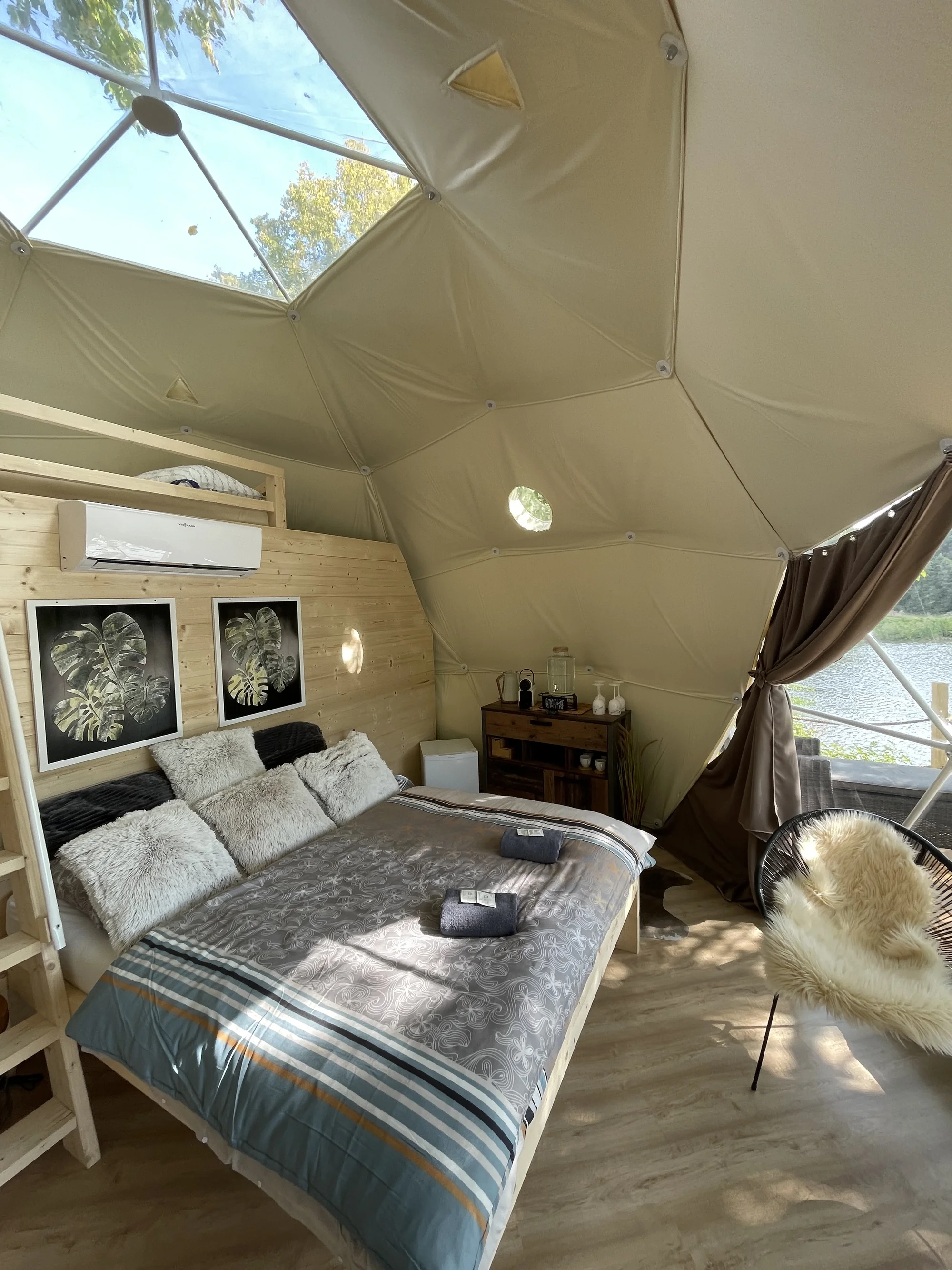 Glamping: vymazlené iglú u Prachovských skal, relax ve wellness s možností snídaňového koše