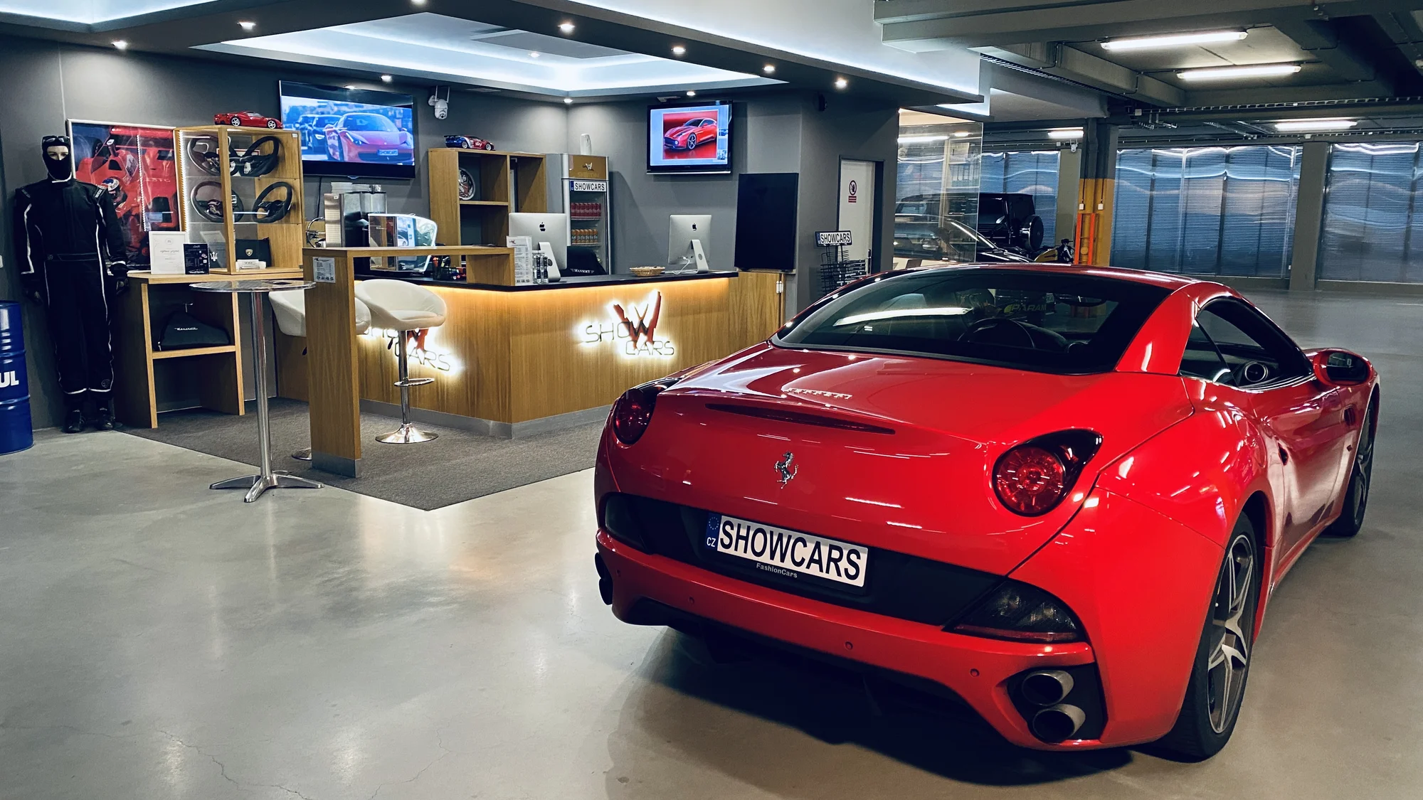 20 min. v supersportu: Ferrari, Lamborghini, McLaren, Porsche, Mustang, Subaru aj.