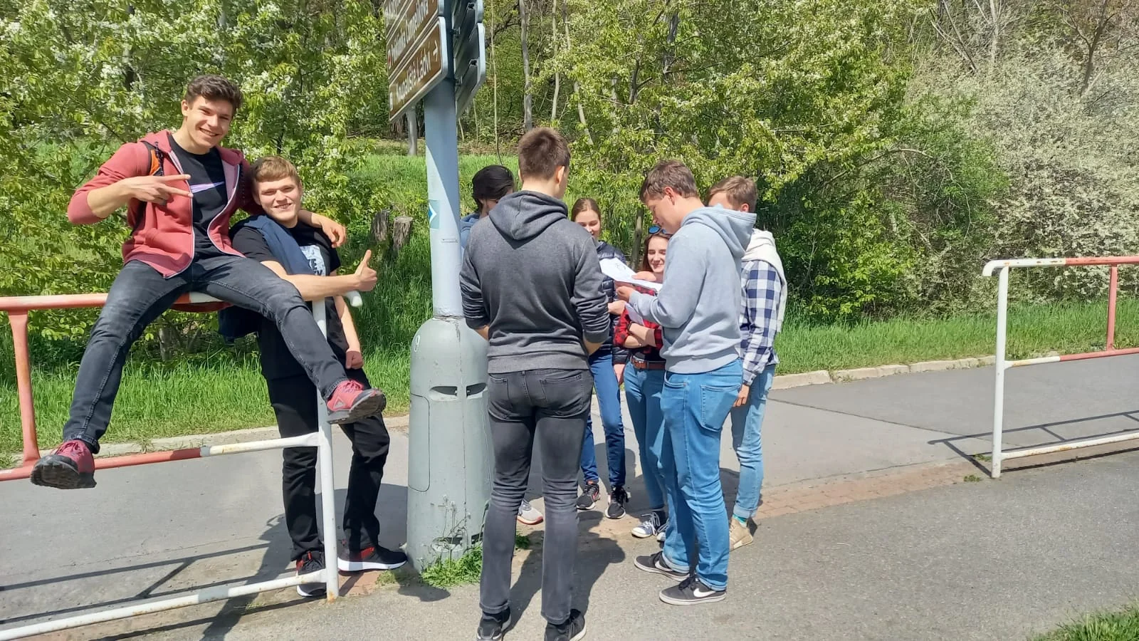 Prozkoumejte Ďáblický háj: venkovní úniková hra Fantastický objev až pro 6 osob