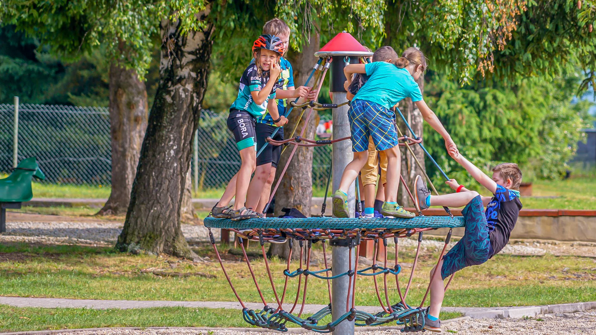 Pobyt v největším rodinném resortu na Slovensku: venkovní hřiště i prolézačky, trampolíny, bazén a sauny