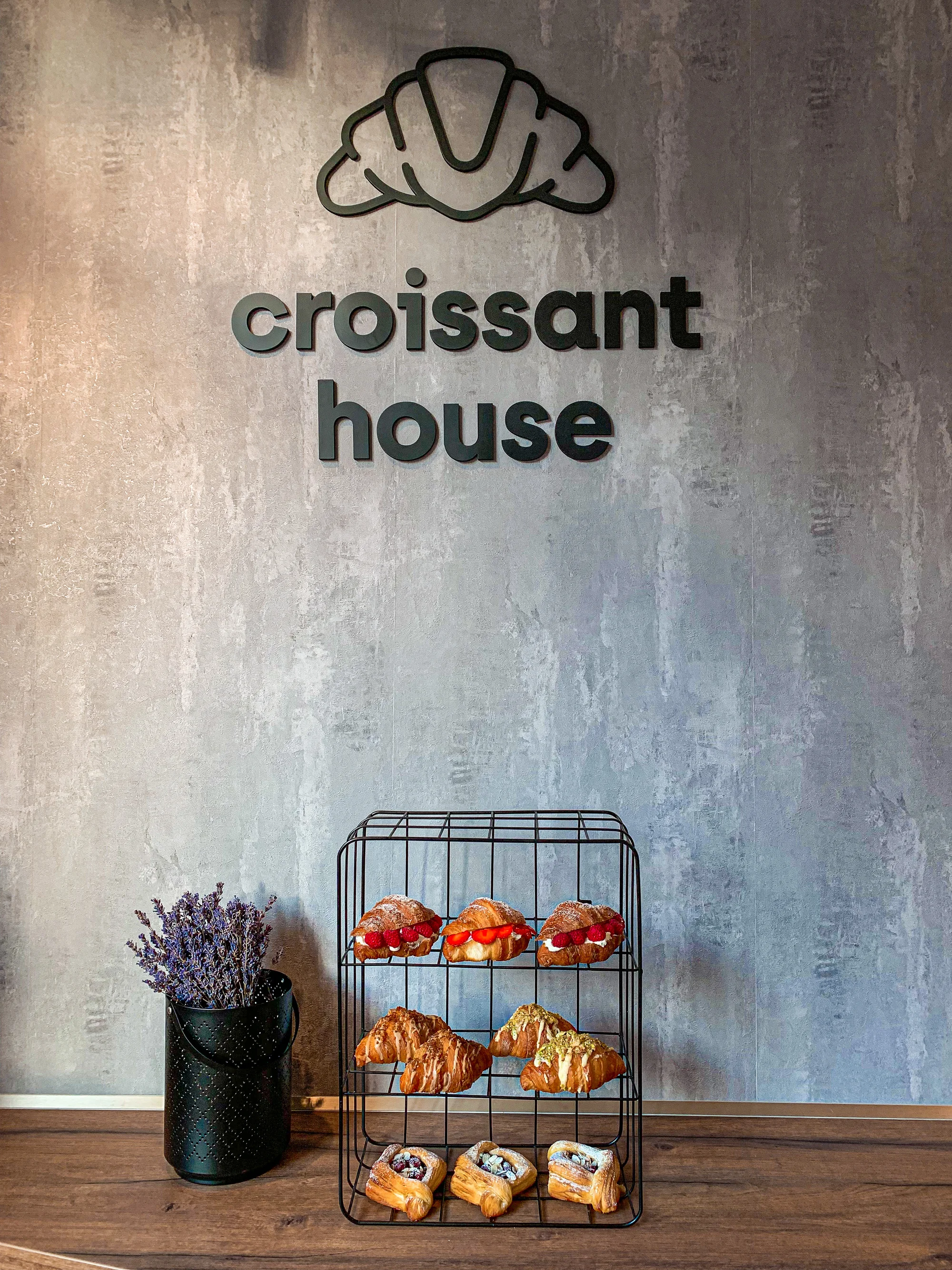 Dobrota ve francouzském stylu: croissant a káva podle výběru pro dva
