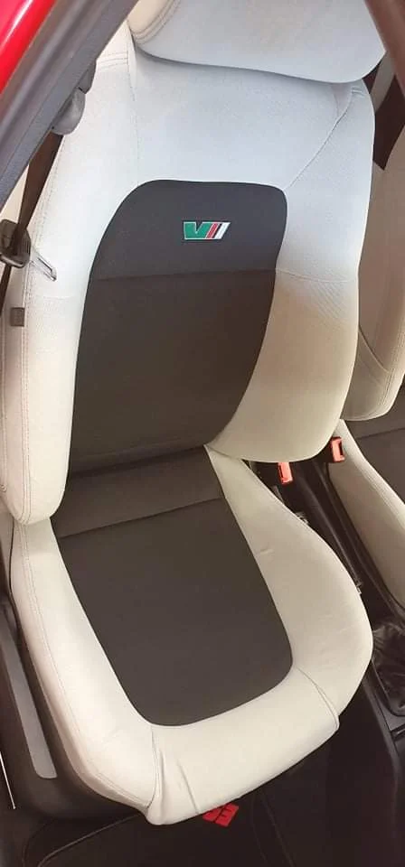 Mobilní čištění interiéru vozidla i tepování či dezinfekce ozónem